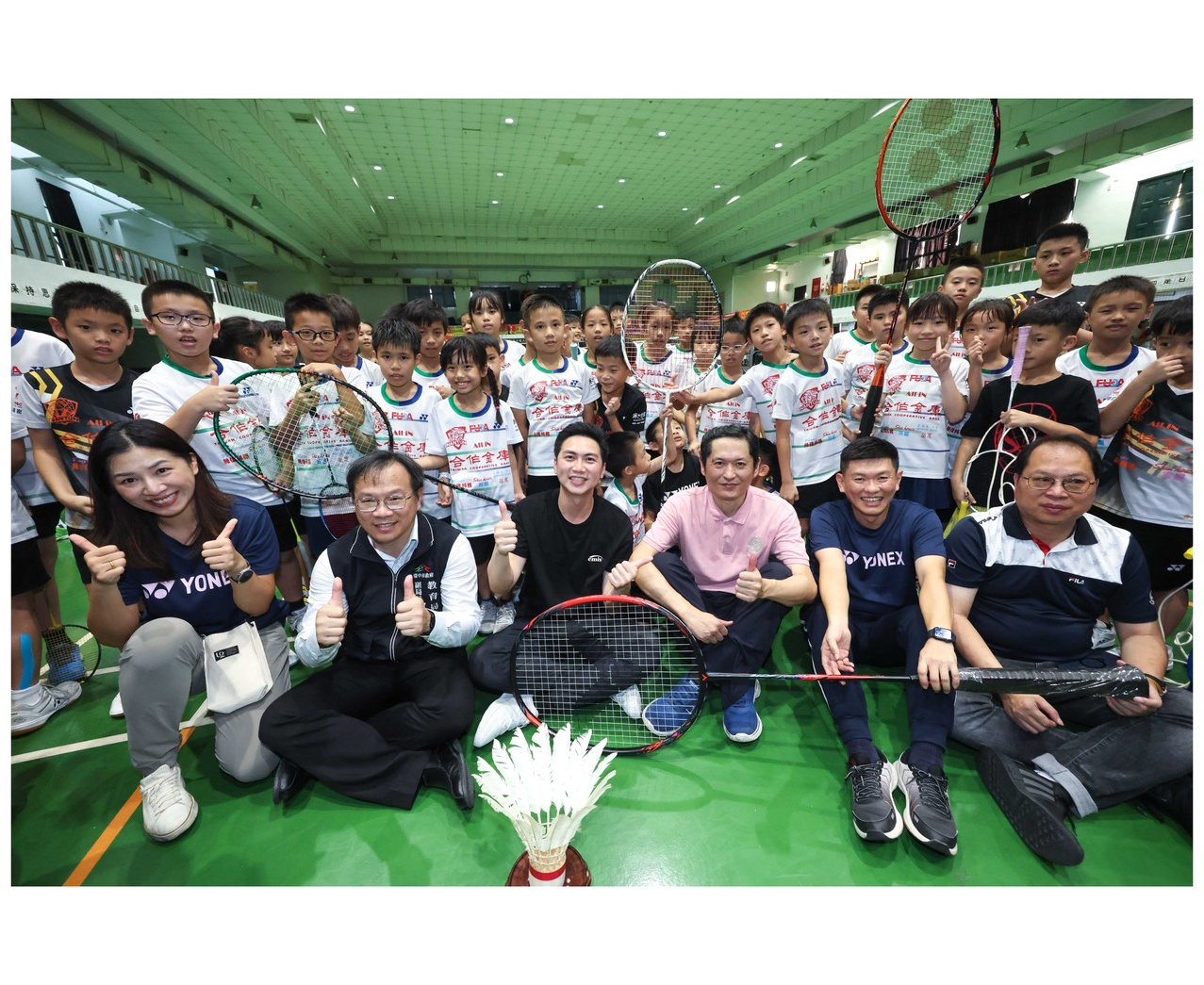 捷報！南屯國小羽球隊奪銀 運彩公會「球」援3600顆助攻培育下個 李洋