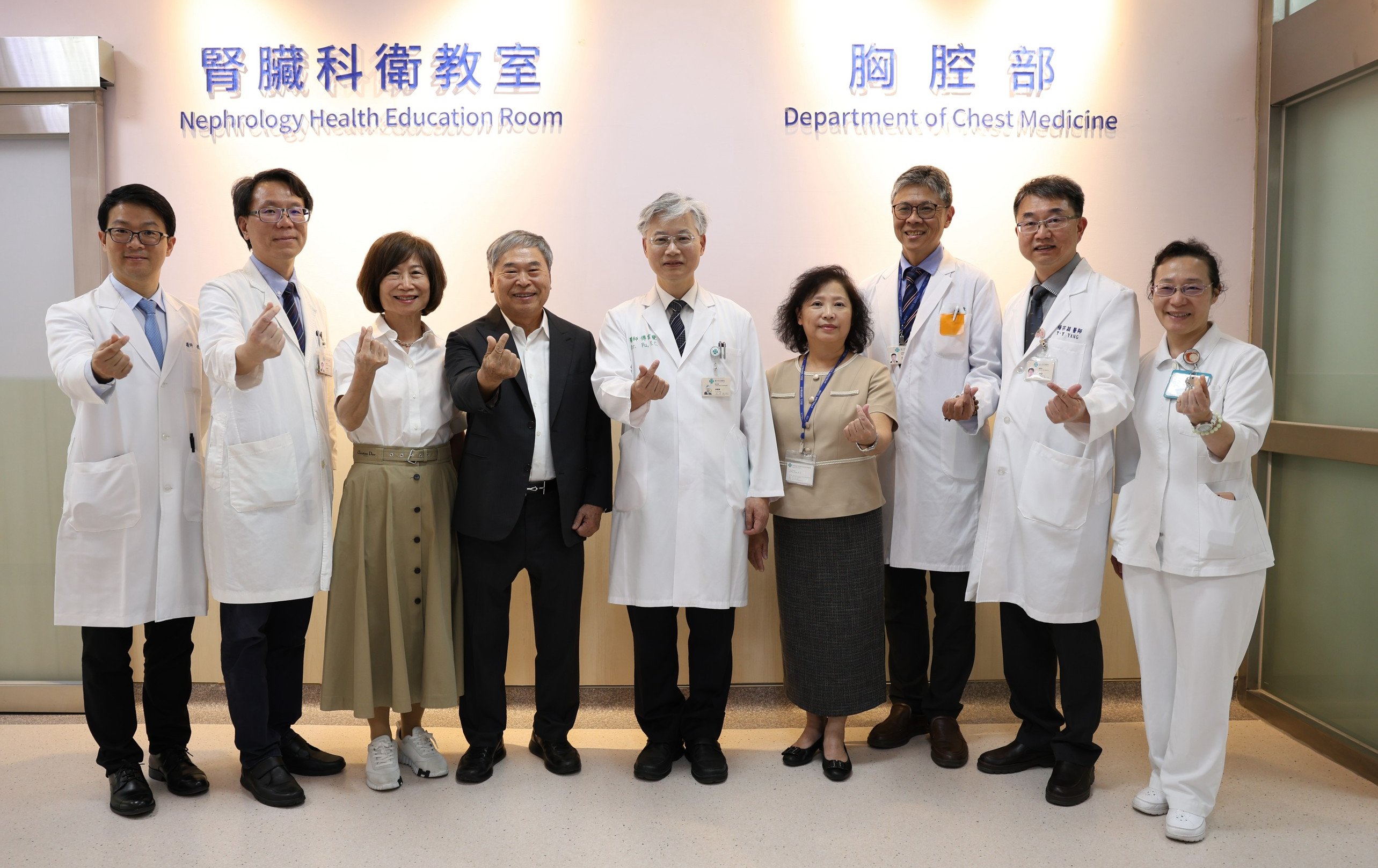 臺中榮總智慧腹膜透析照護升級 攜手企業打造新衛教室與胸腔部辦公區