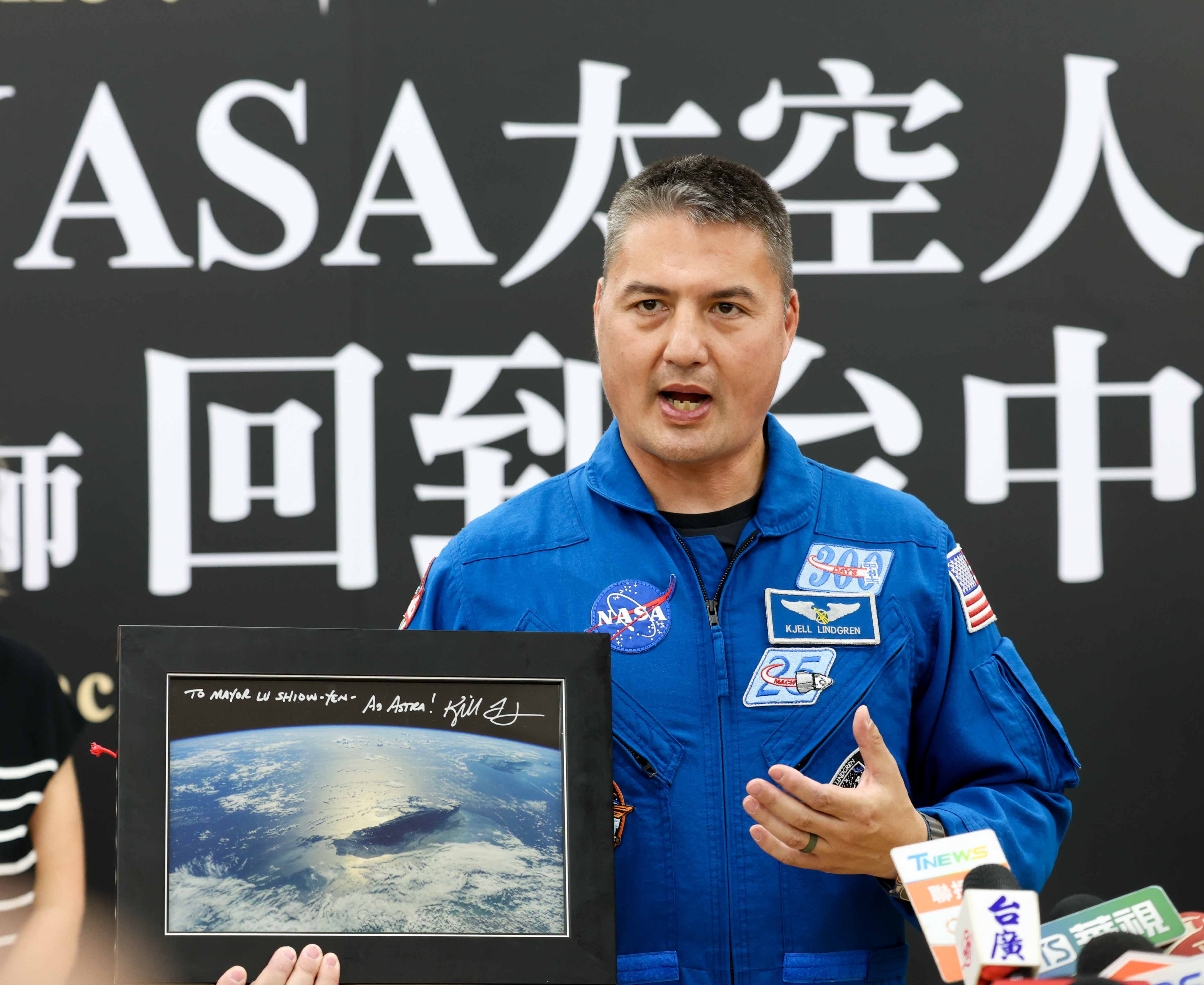 跨越太空與世紀的滋味：台裔太空人林琪兒返鄉 拜會101歲「蘋果麵包」創辦人