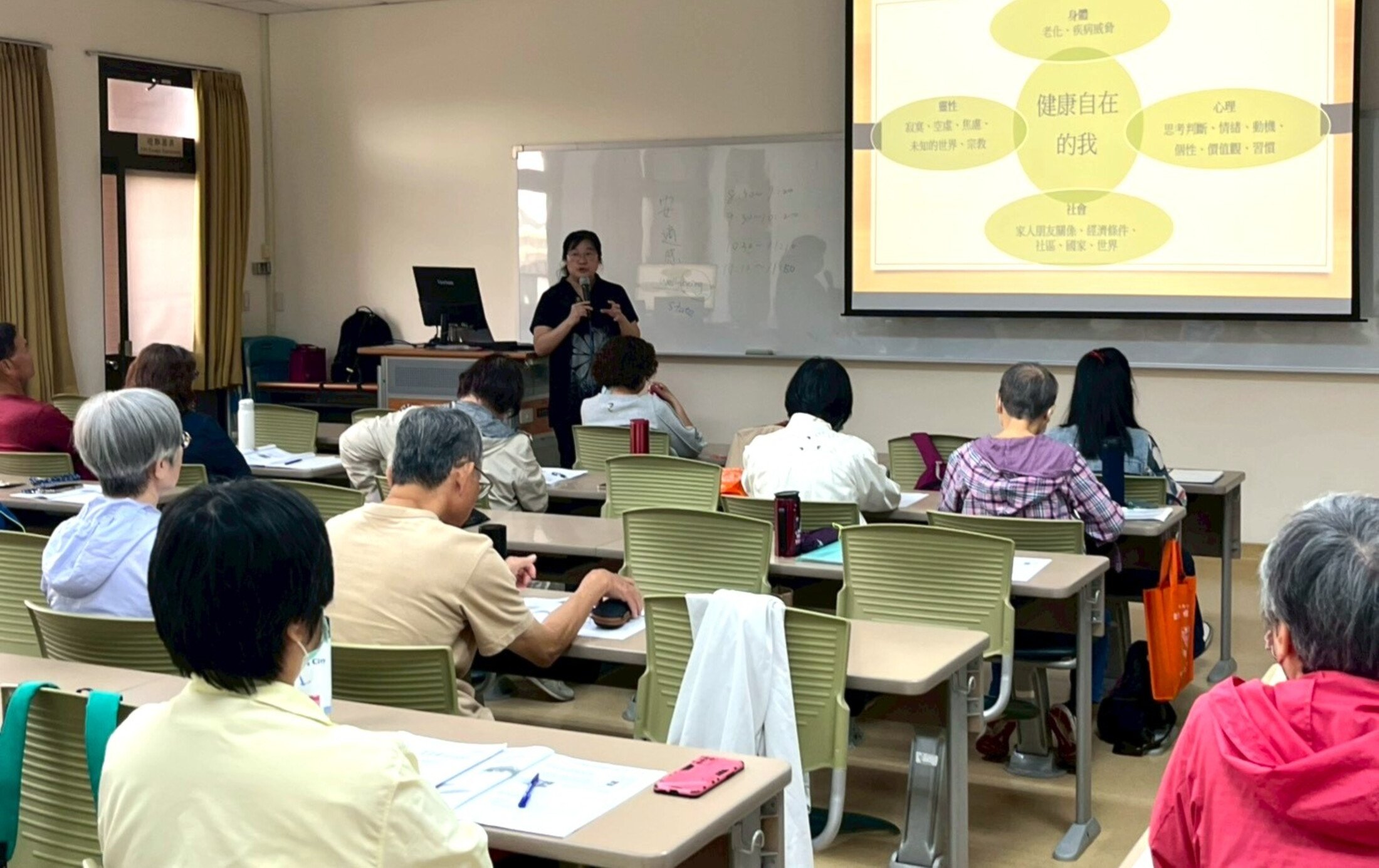 台中》中山醫大響應「30+大學計畫」 推出餐飲經營與高齡照護學分專班