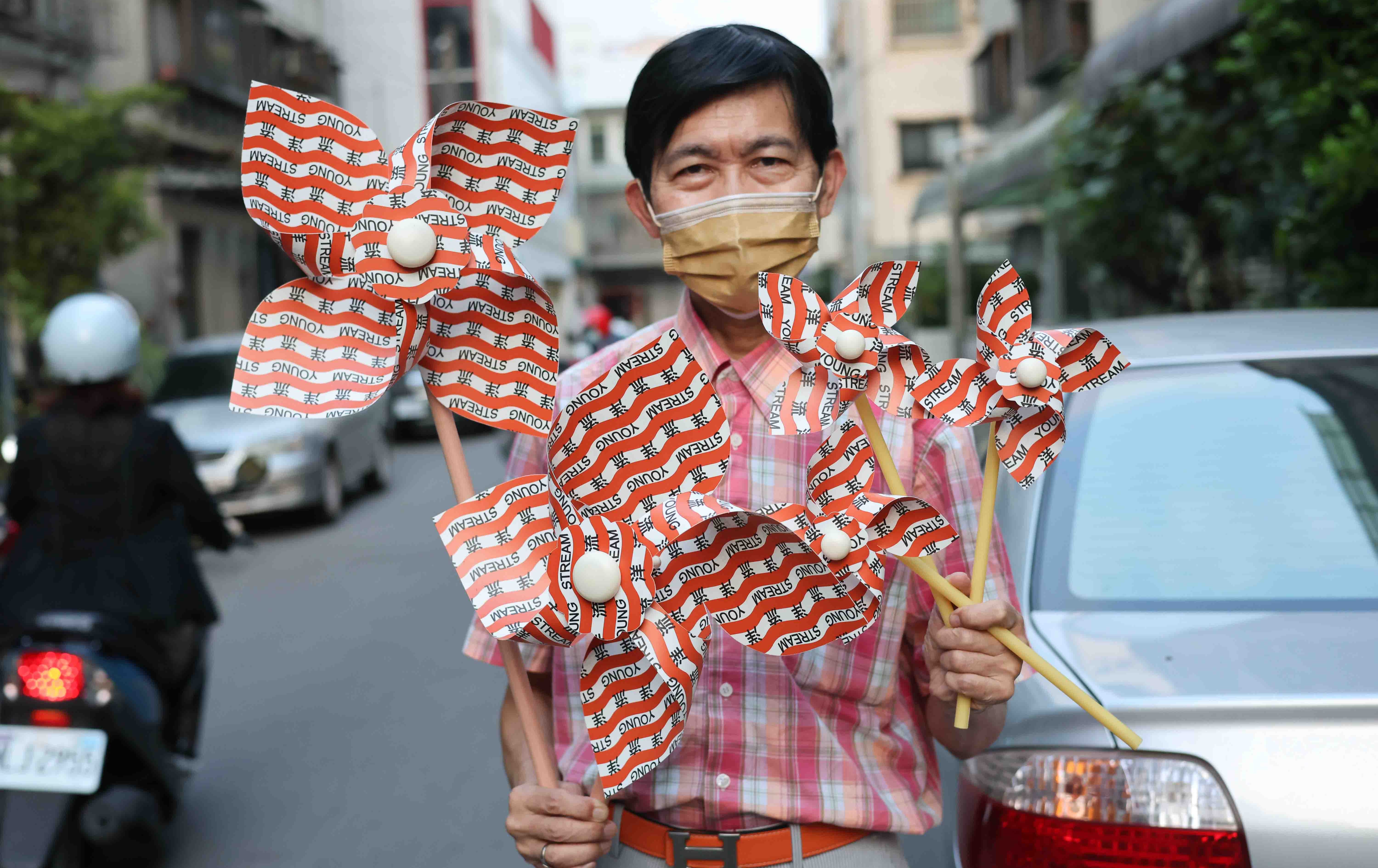 官方周邊被搶爆！「洋流」風車首批千支秒殺，老闆敲碗加碼上萬支應援
