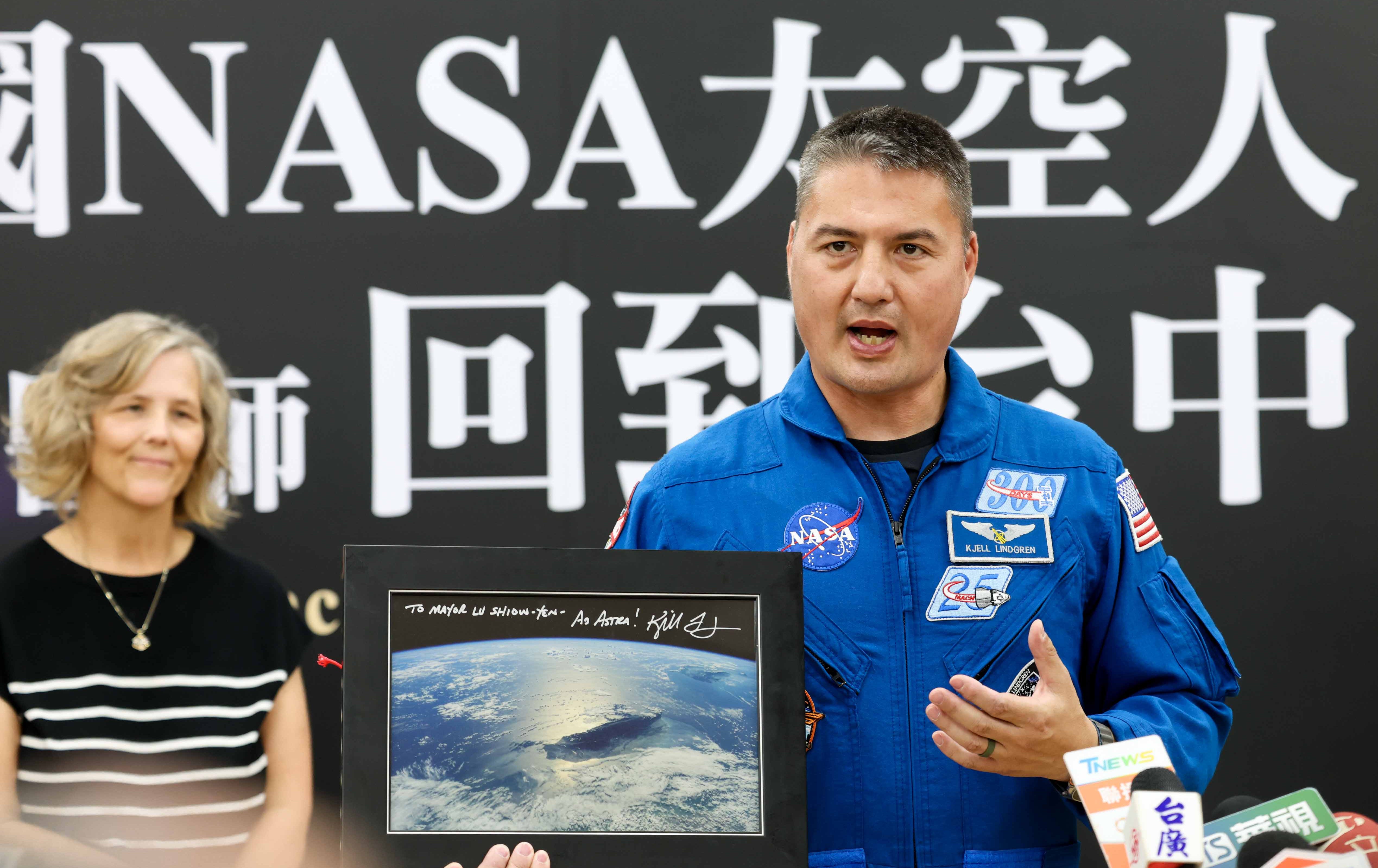 跨越太空與世紀的滋味：台裔太空人林琪兒返鄉 拜會101歲「蘋果麵包」創辦人