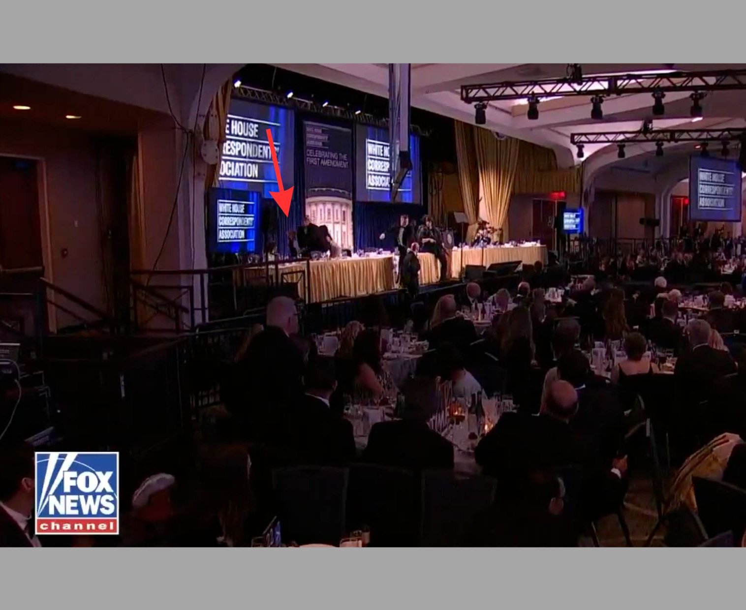 國際》白宮記者協會晚宴驚傳槍響 總統川普與多名高層緊急撤離