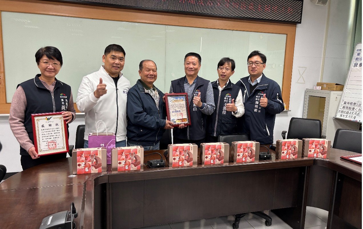 年節送暖傳心意　阿聰師芋頭酥捐贈四區弱勢家庭迎新春