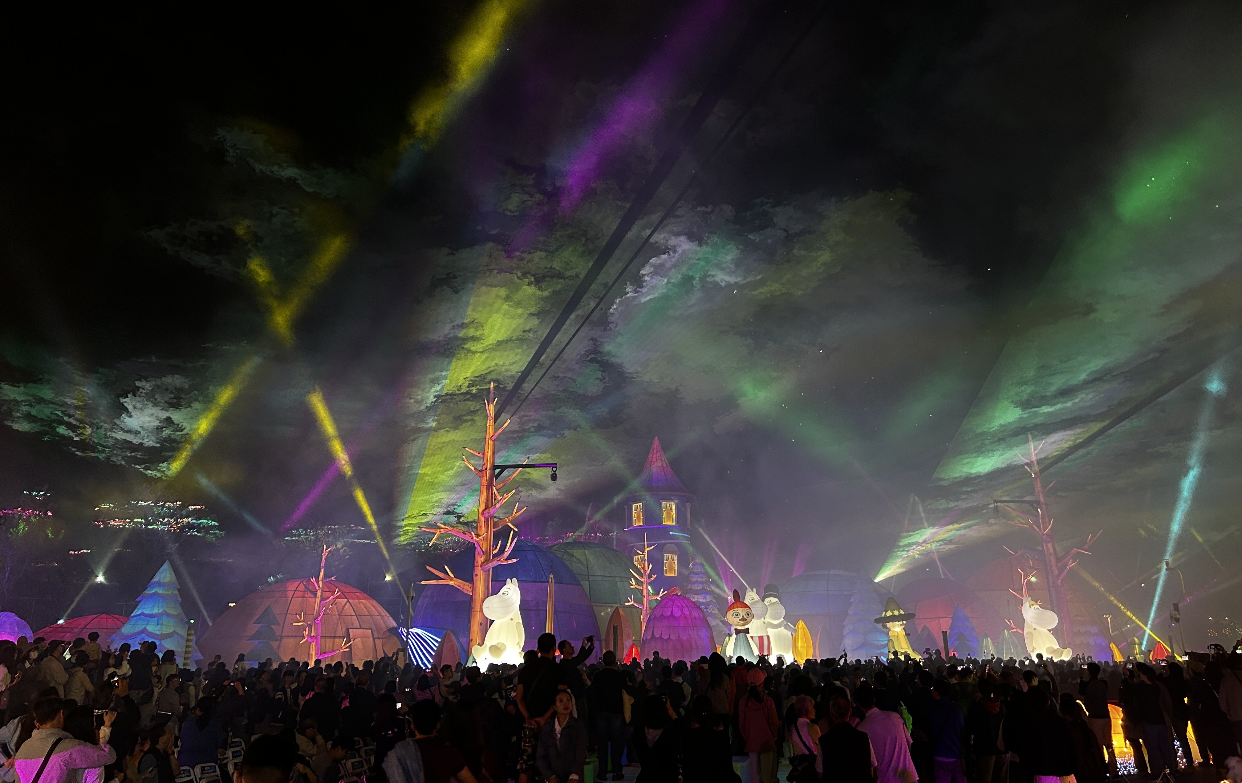 中台灣燈會閃耀登場「極光下的姆明谷」夢幻點亮台中夜空 盧秀燕邀萬民共赴幸福盛會
