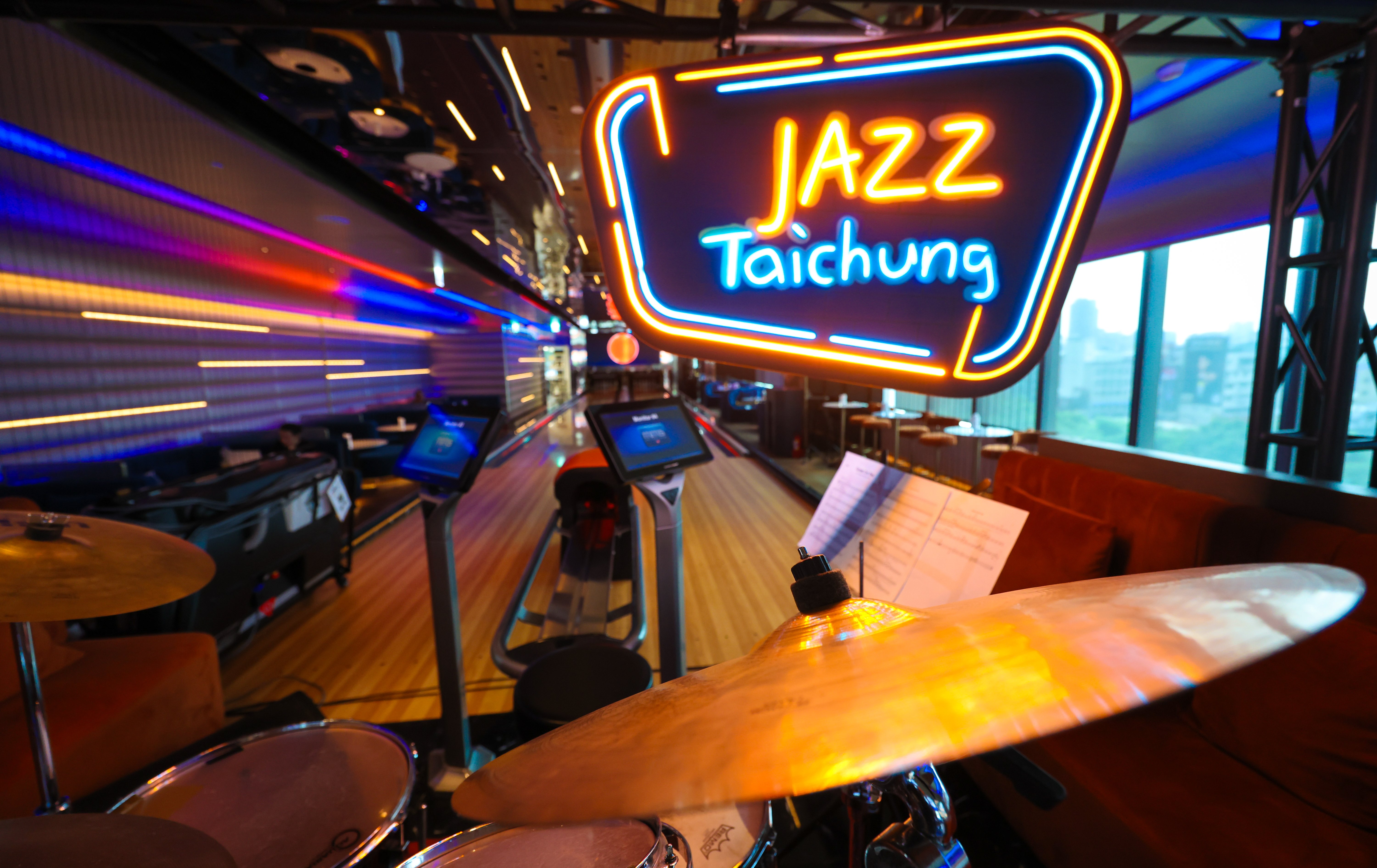 「青少年爵士樂團」在地新聲  奏響國際爵士舞台