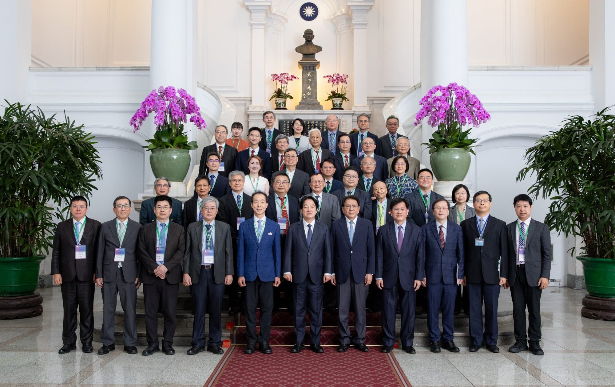 台北》賴清德接見全球中醫藥醫學會聯合會 盼推動中醫藥創新與國際化