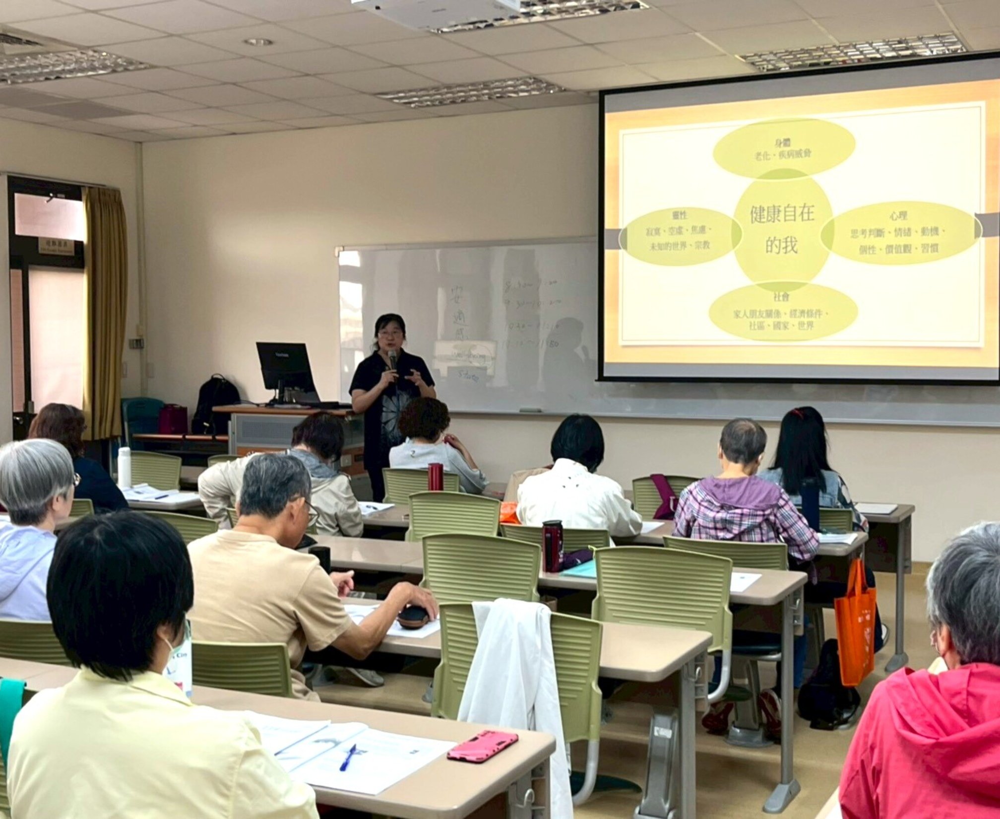 台中》中山醫大響應「30+大學計畫」 推出餐飲經營與高齡照護學分專班