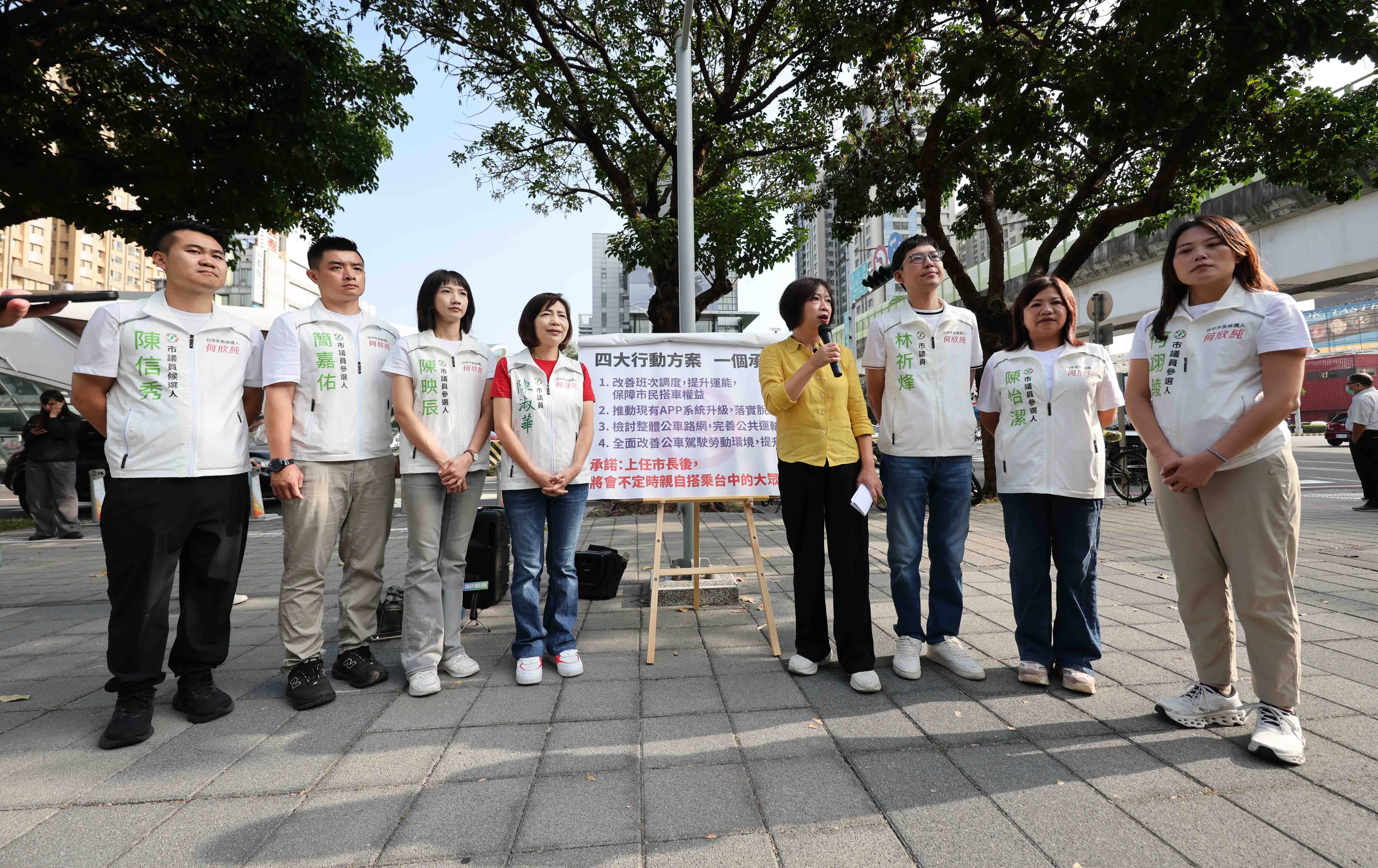 何欣純走訪通勤路 指台中公車運量2年蒸發400萬人次