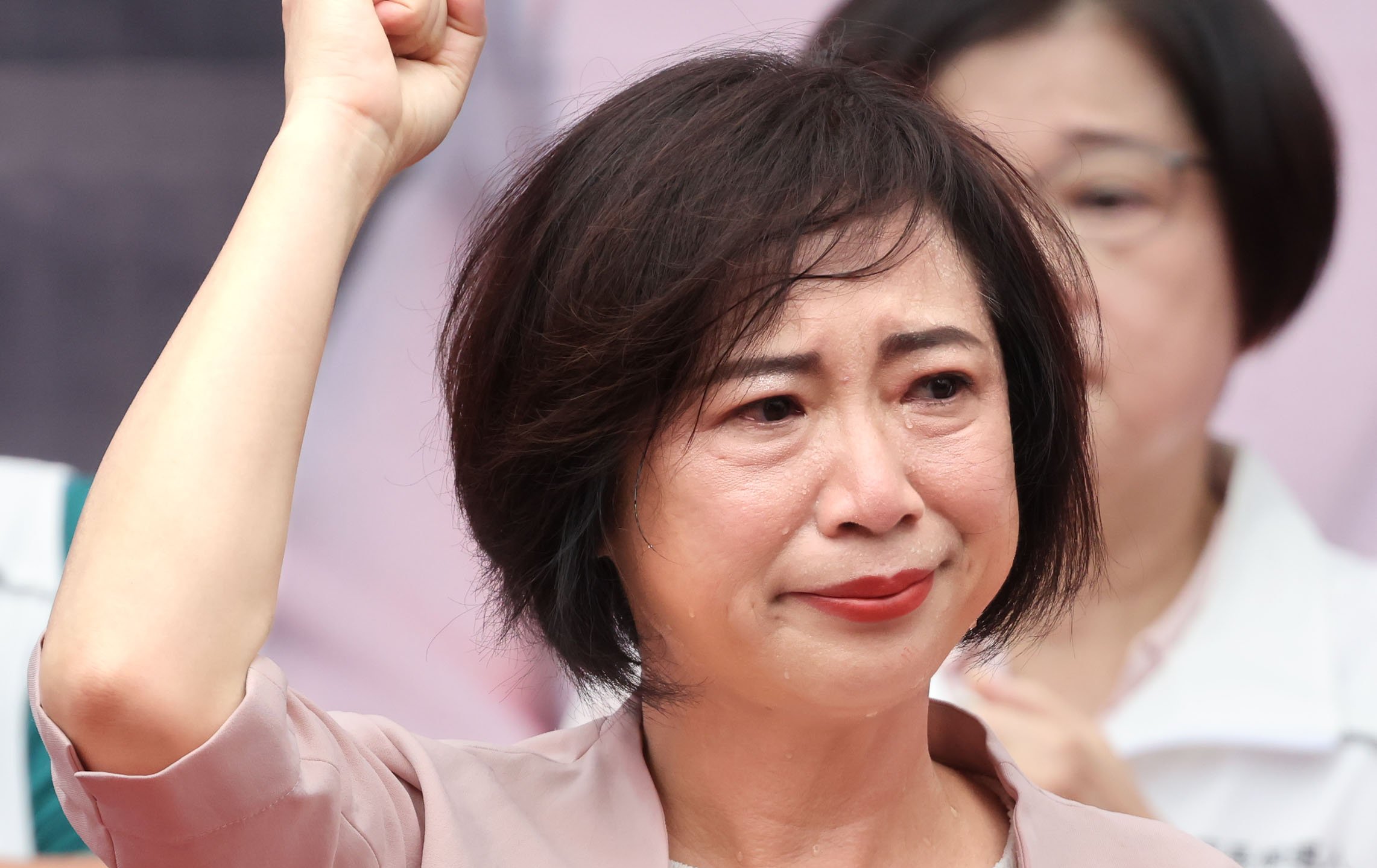 台中》何欣純大里成立後援會哽咽落淚 盼「娘家家人」全力挺進市府