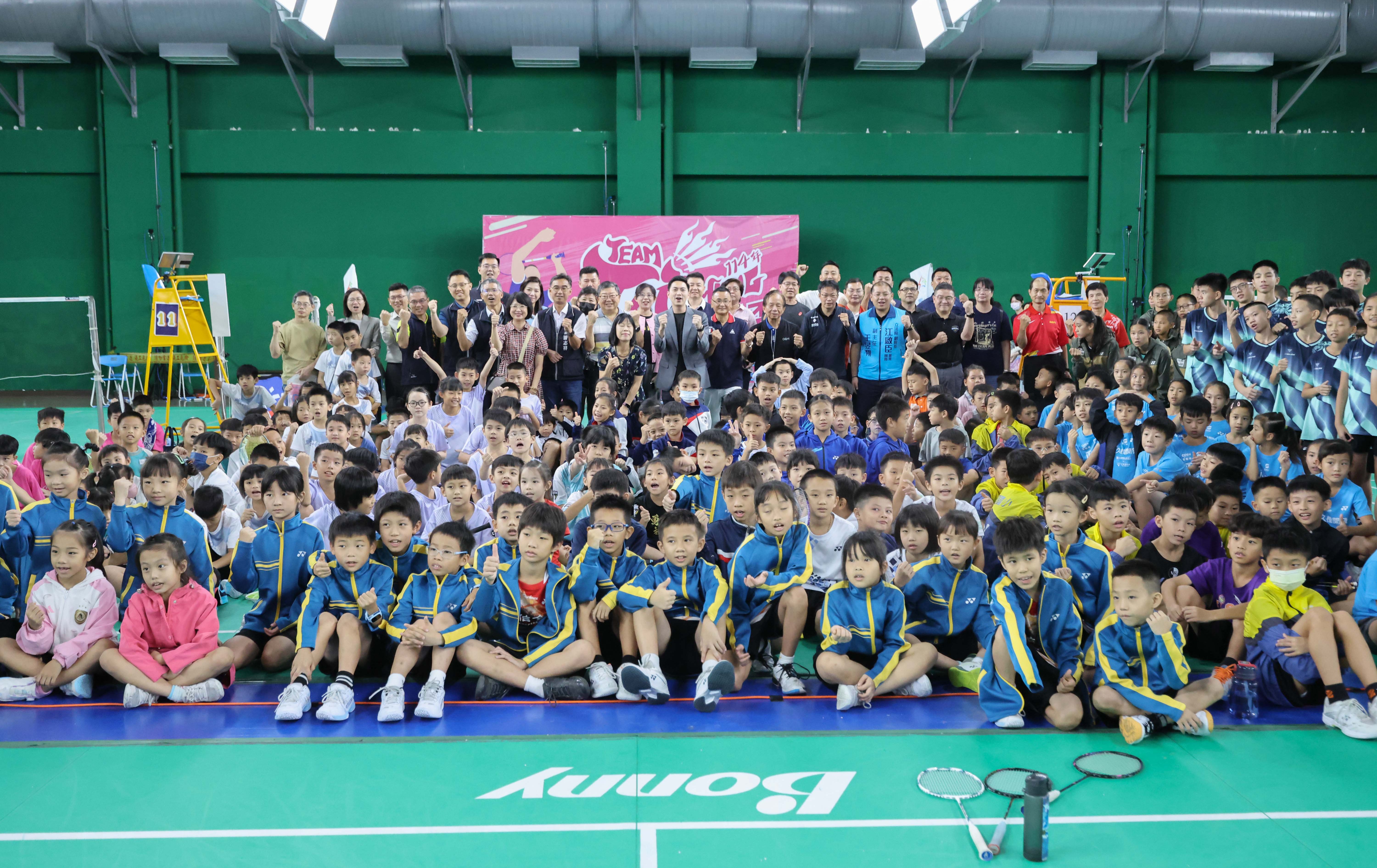 市長盃全國羽球錦標賽登場！加碼10萬元挑戰組掀熱潮　近3000名好手齊聚台中比拚球技