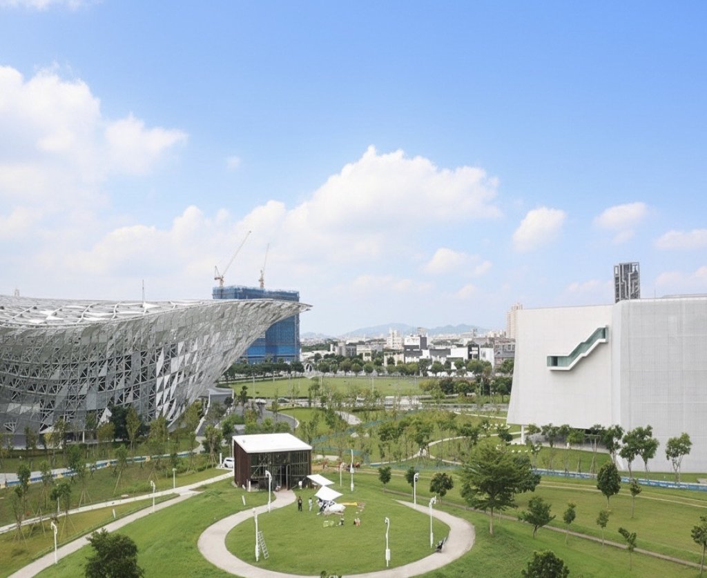 台中走春首選！ 中央公園「驚蟄」燈區引爆科技感 沉浸式飛航體驗偽出國