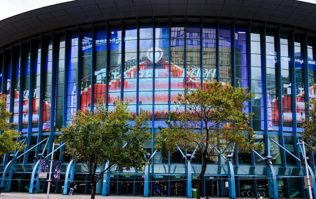 KARA睽違12年霸氣回歸！ 臺北跨年「四大巨幕+捷運播音」應援攻略全公開