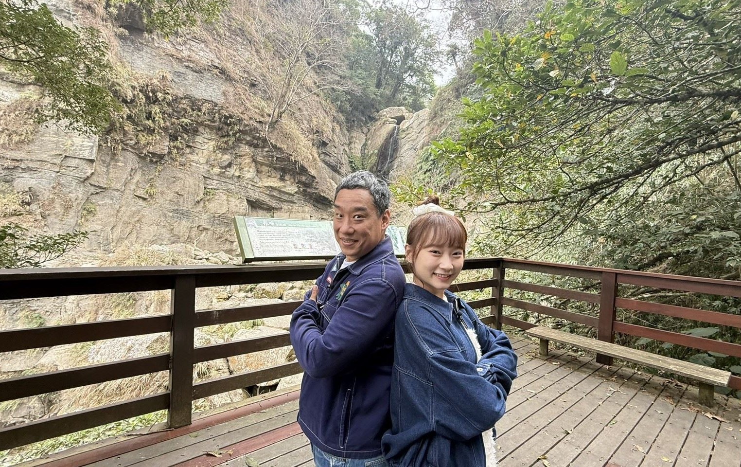 春遊瑞里紫色山城！ 阿龐、吳鈺萱帶路秘境賞紫藤