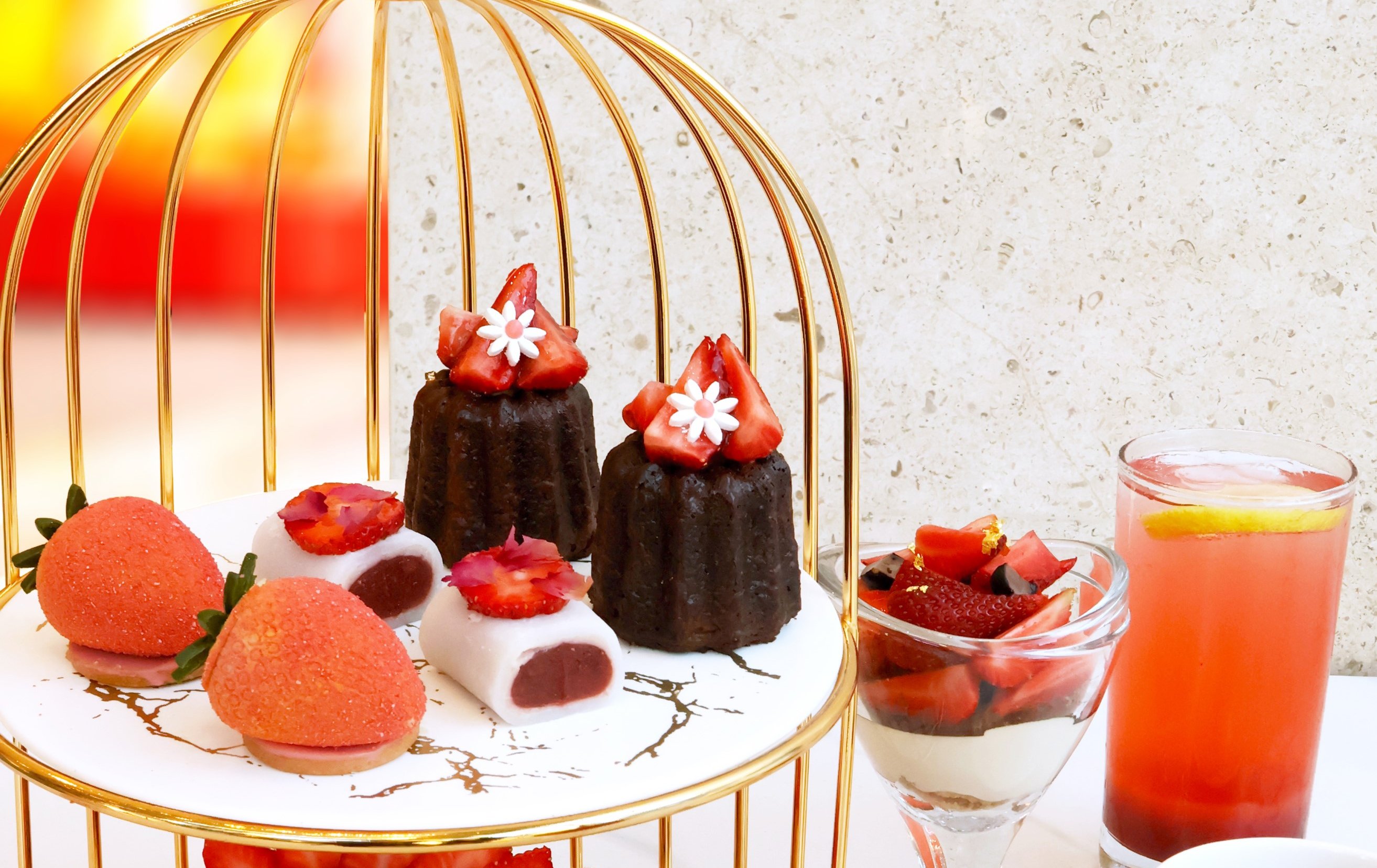 舌尖上的粉紅派對！ 台中日月千禧草莓季開跑