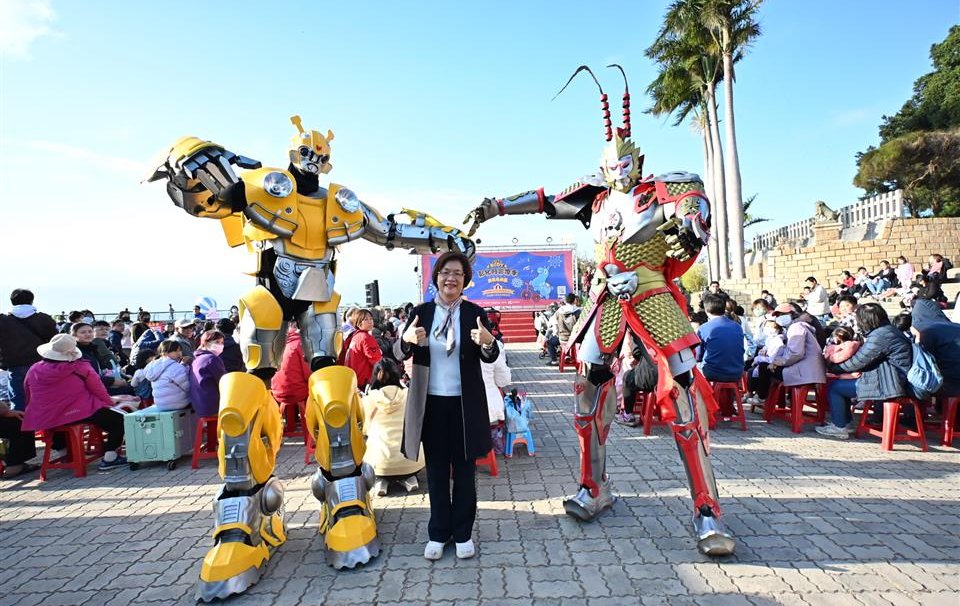 2026彰化月影燈季寒假開跑！ Rody跳跳馬驚艷八卦山