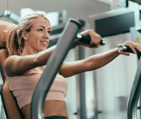 胸推機教學全解析！新手練胸常見3錯誤快改掉