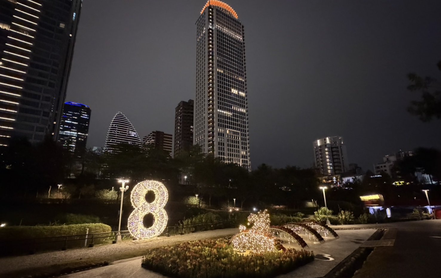 台中「Hi8」全城開趴！ 五大公園「8」字點亮2026最美星光