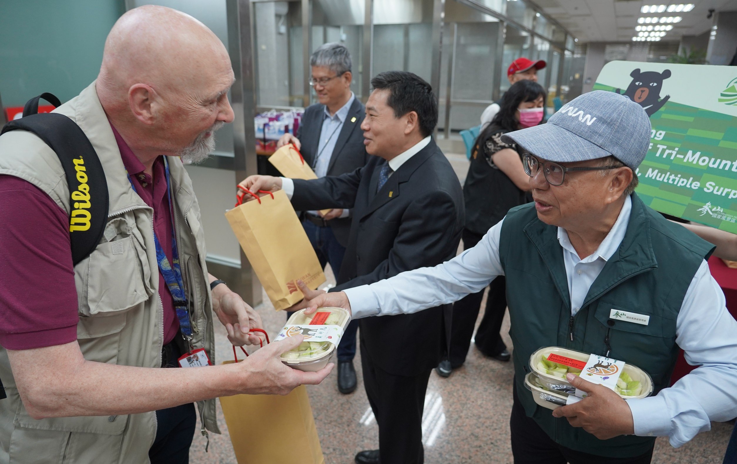 睽違七年！精品郵輪「島嶼天空號」首航臺中港 參山處攜手縣市熱情迎賓