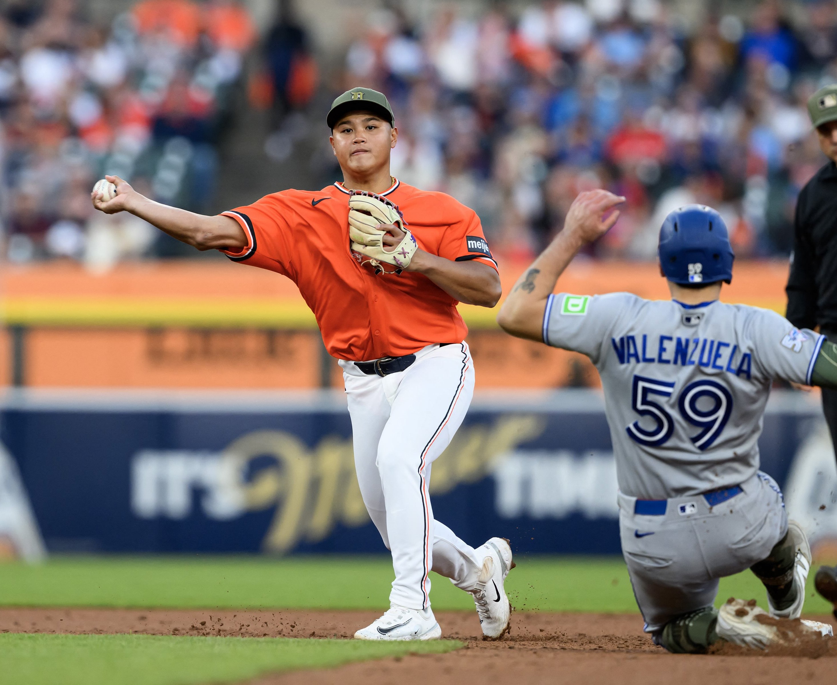 MLB》創台灣大聯盟歷史！李灝宇首扛先發3棒 僅打1打席遭換代打引熱議