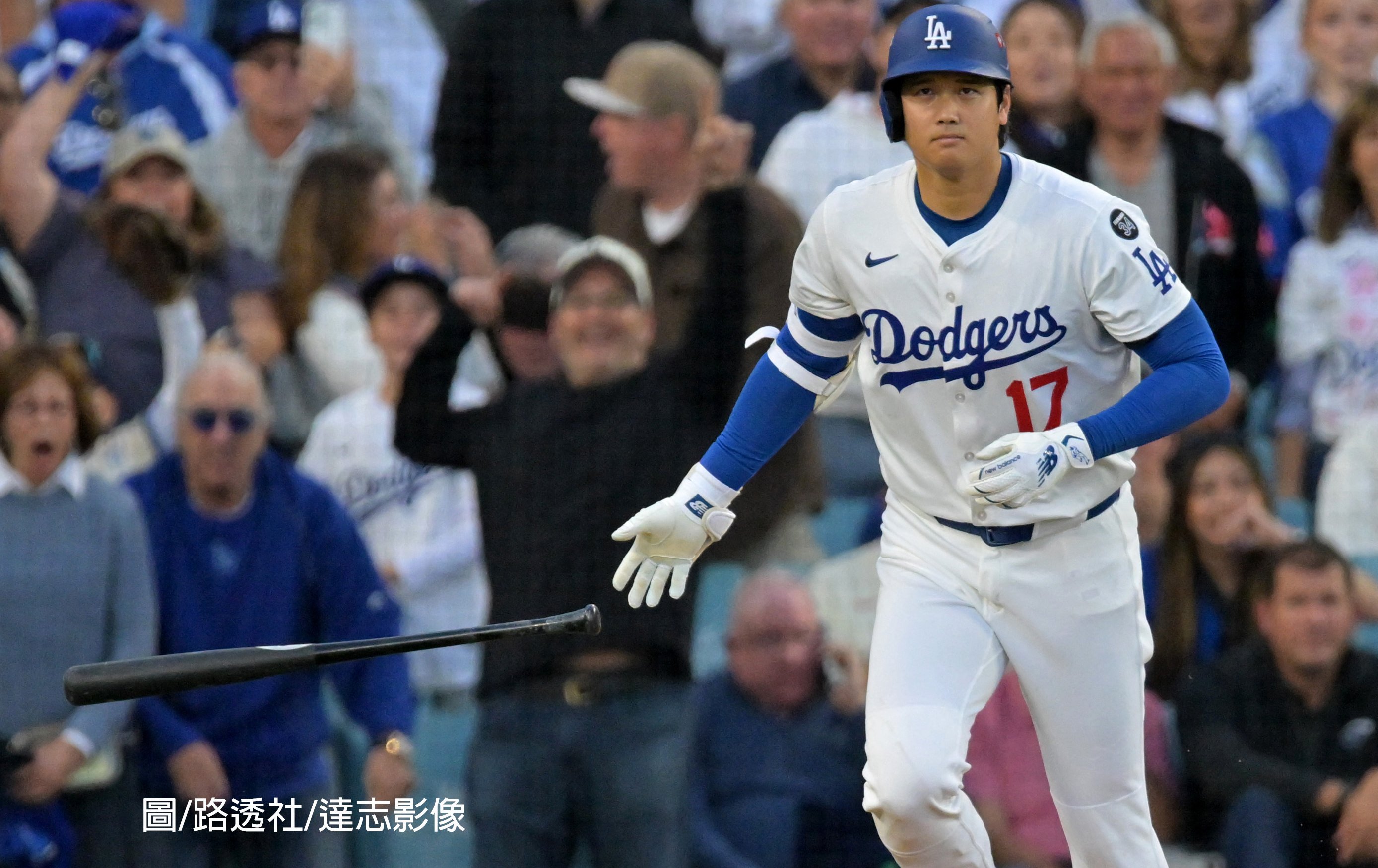史詩之戰！大谷翔平單場雙響砲締季後賽紀錄 道奇延長18局再見轟奪勝領先