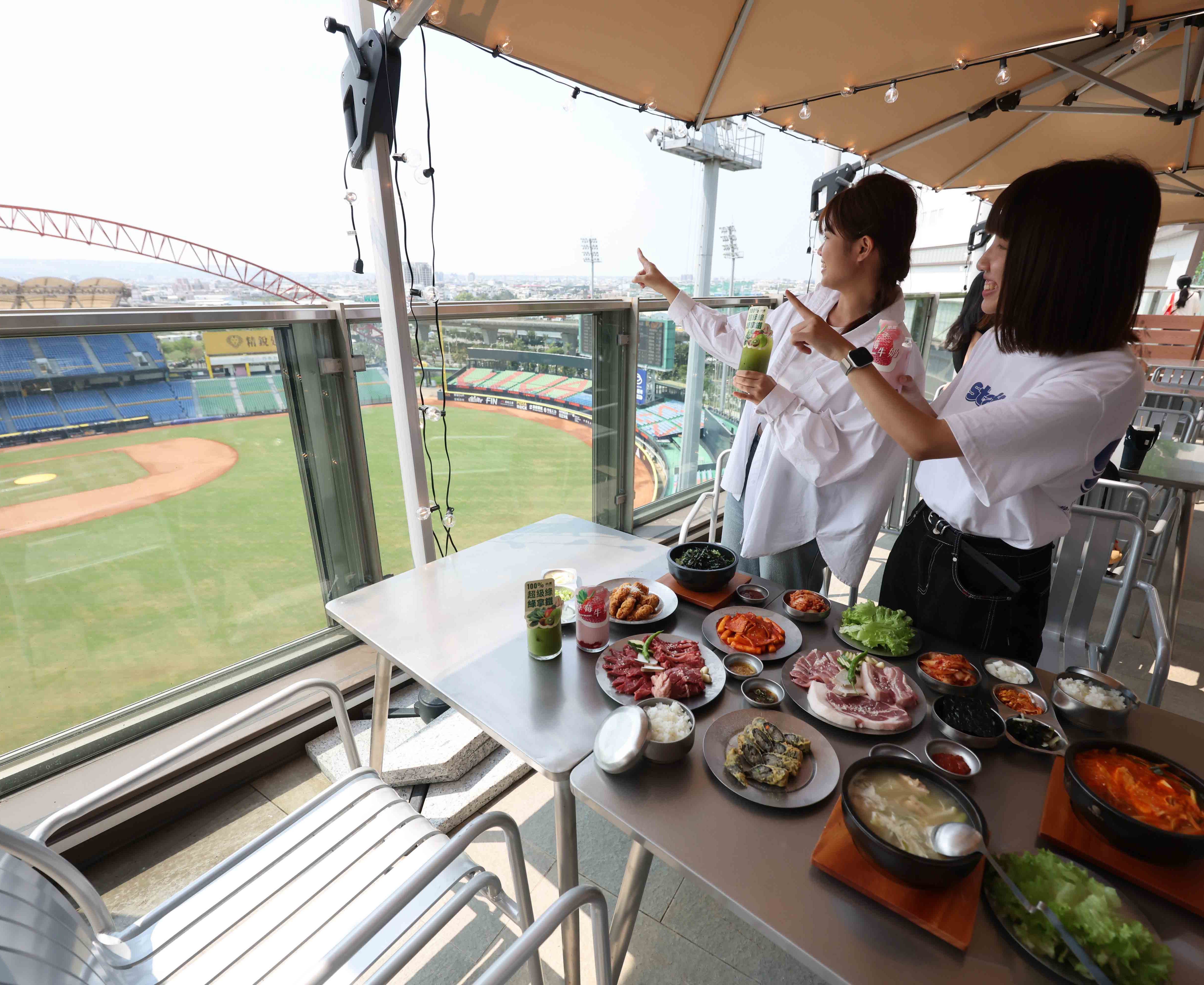 漢神洲際購物廣場今開幕 「餐廳即觀眾席」翻轉觀賽體驗