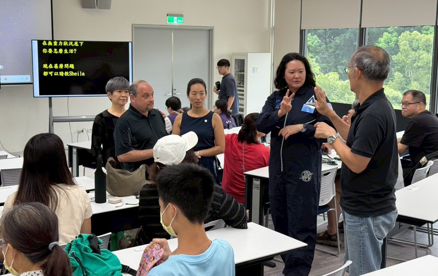 台北》亞裔聾人女飛行員徐樂泰訪臺 跨國經驗助點燃聽障生太空夢