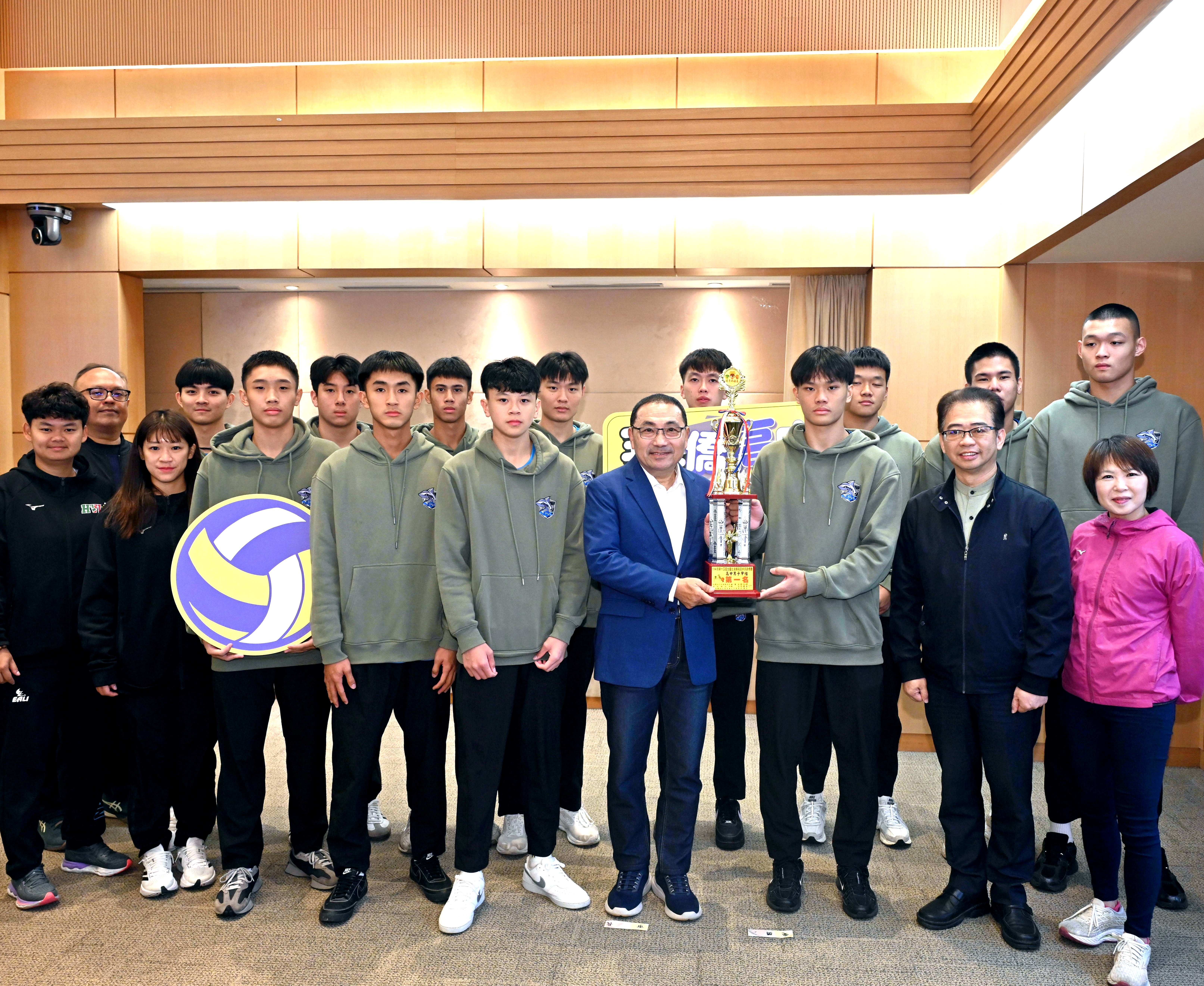 北港媽祖盃排球賽 華僑高中全勝封王 勇奪男子甲組冠軍