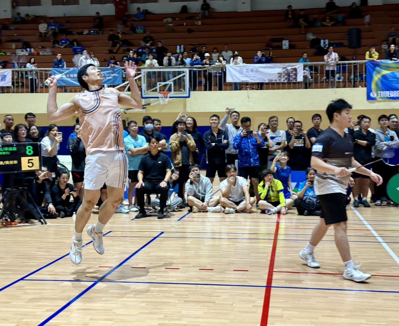 羽球一哥周天成驚喜現身！ 第七屆晨禎盃羽球賽64 企業隊伍挺公益