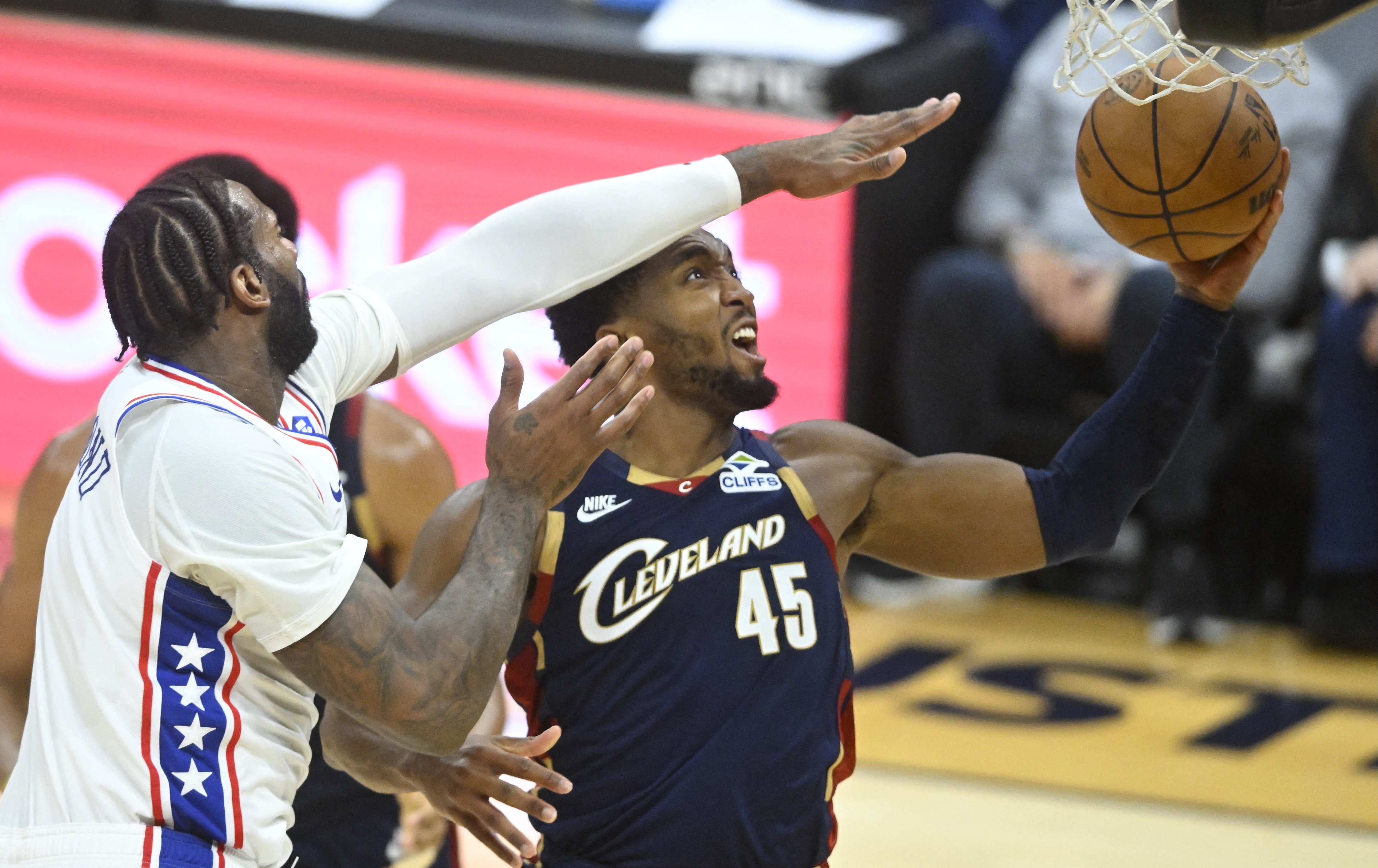 米契爾轟46分率騎士痛宰76人　連兩戰狂輸！費城陷低潮