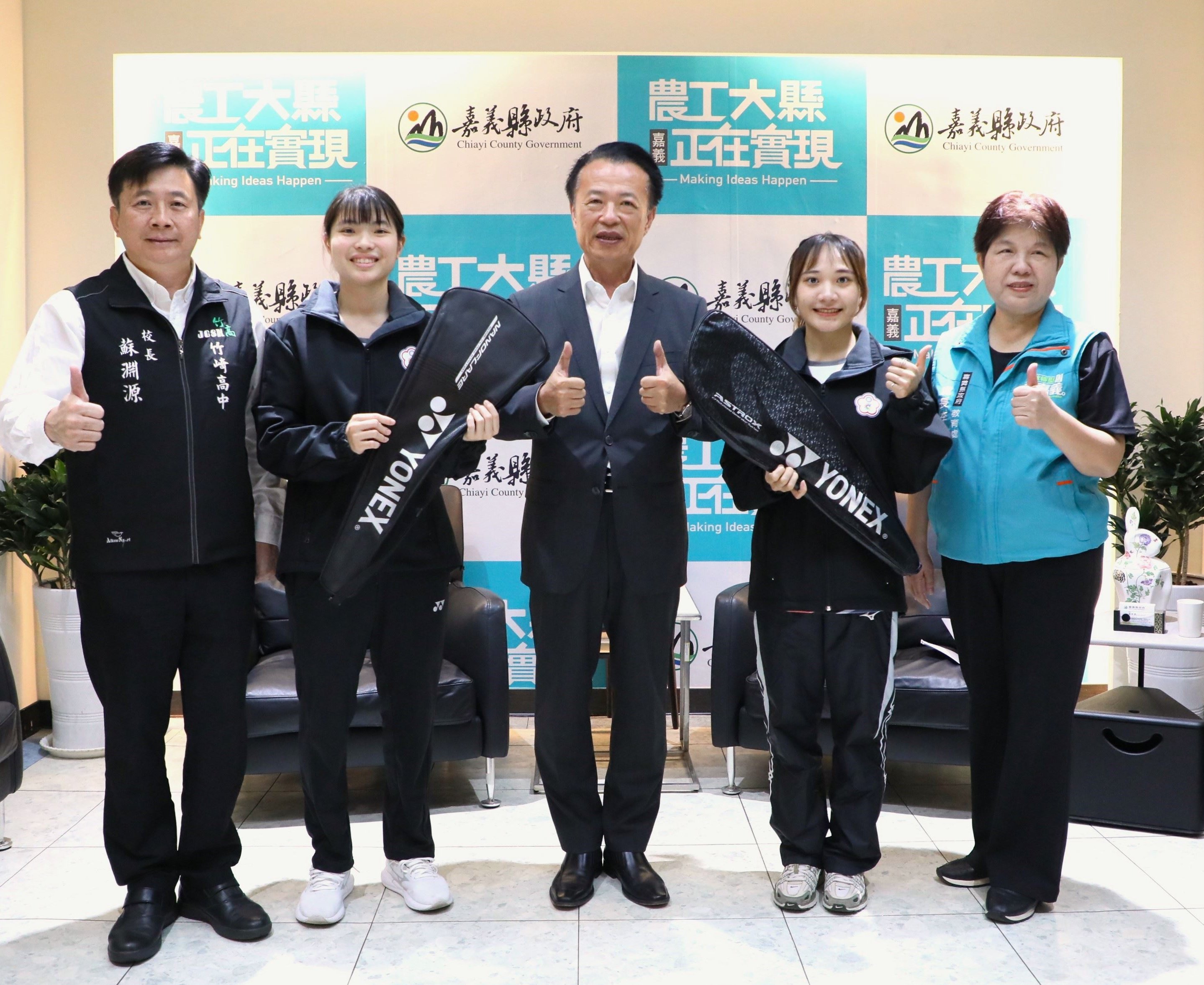 嘉義竹崎高中傳捷報！ 兩位聽奧國手奪下羽球團體銅牌