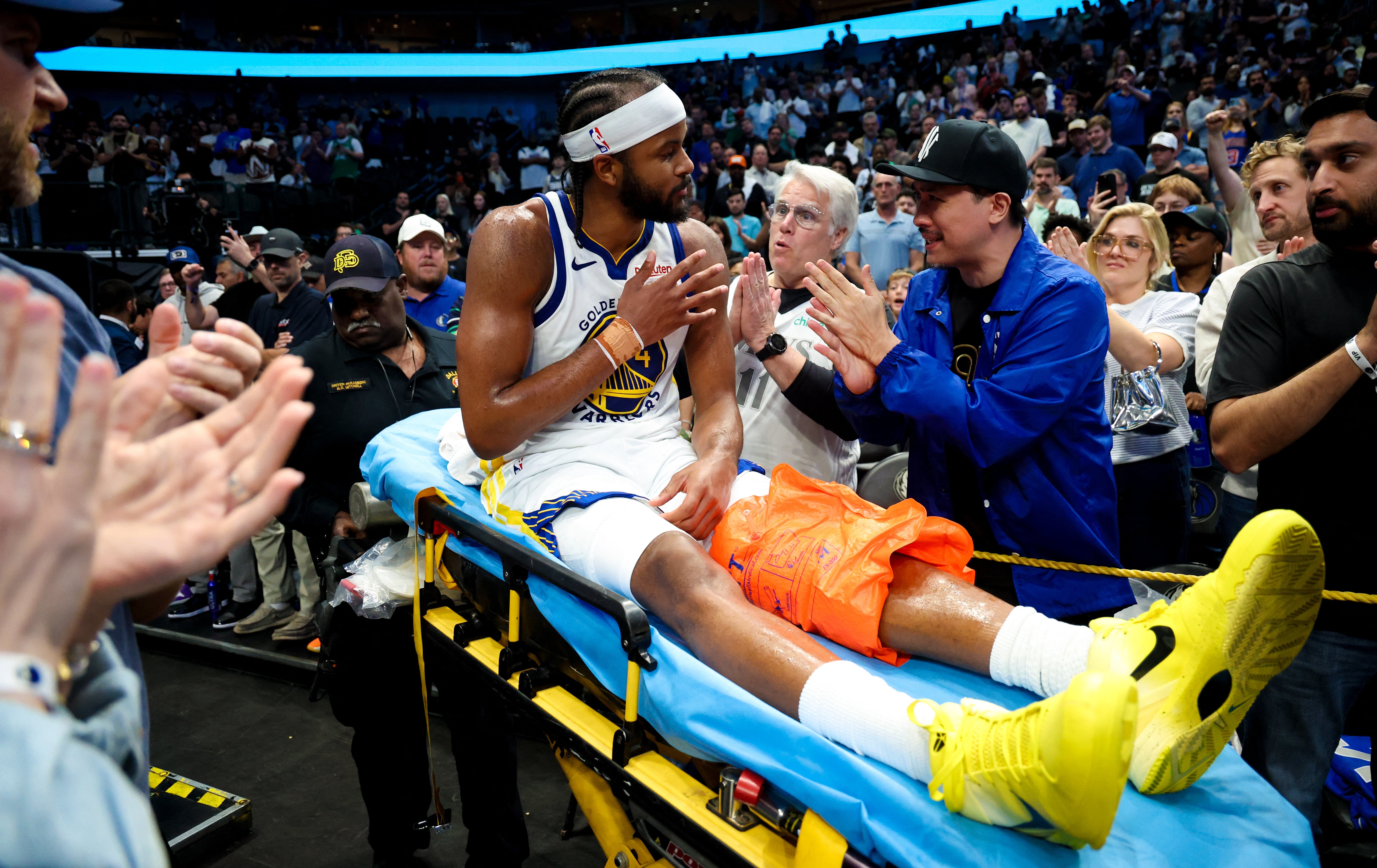 NBA》勇士再傳傷情！摩西·穆迪非接觸式受傷倒地 疑似膝蓋骨脫臼重創