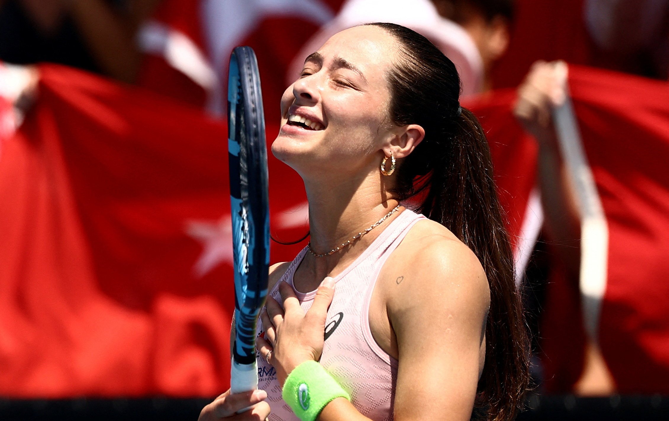 澳網》土耳其黑馬綻放墨爾本！從資格賽一路殺進澳網第三輪　桑梅絲激動落淚