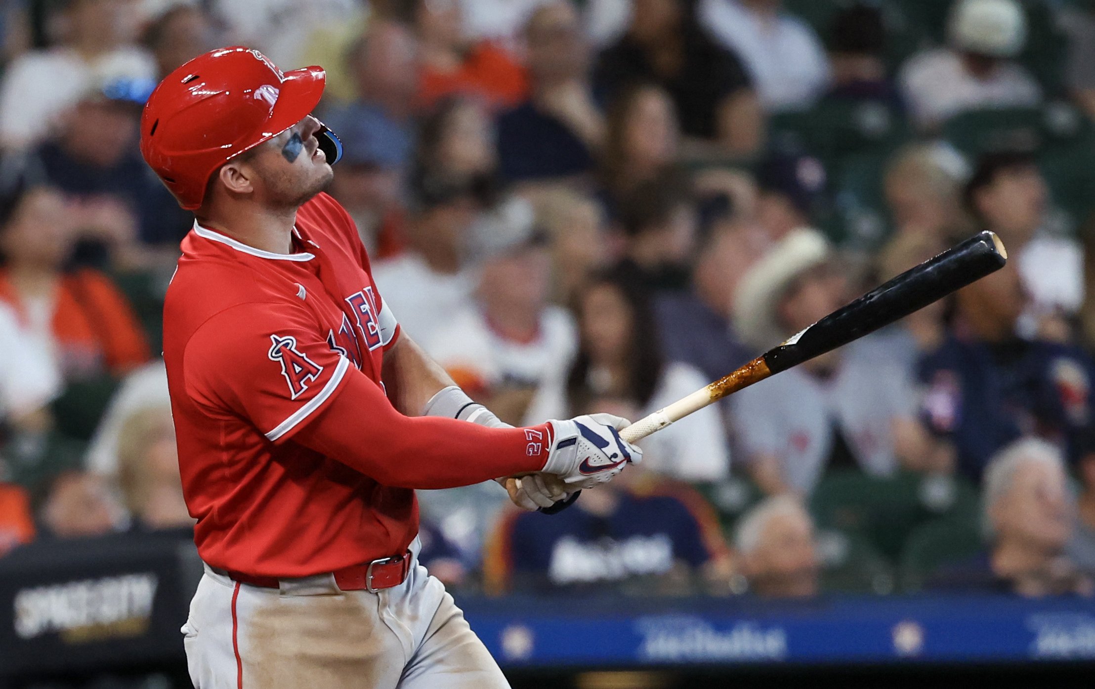 MLB》「神鱒」炸裂破紀錄！天使完封太空人奪首勝 鄧愷威名單內待命