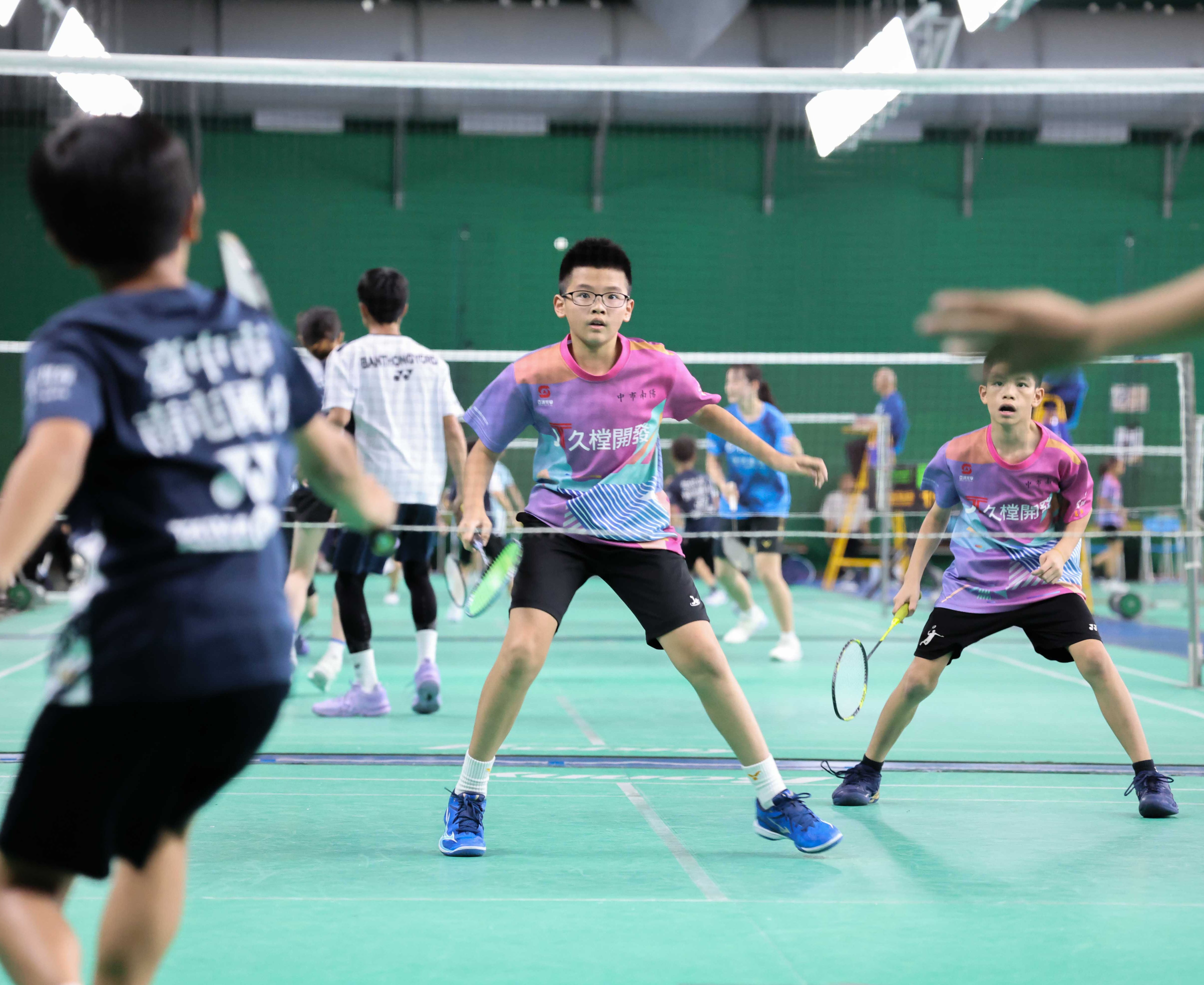破紀錄！2000羽球好手齊聚台中 太陽盃 U9至社會組揮拍激戰