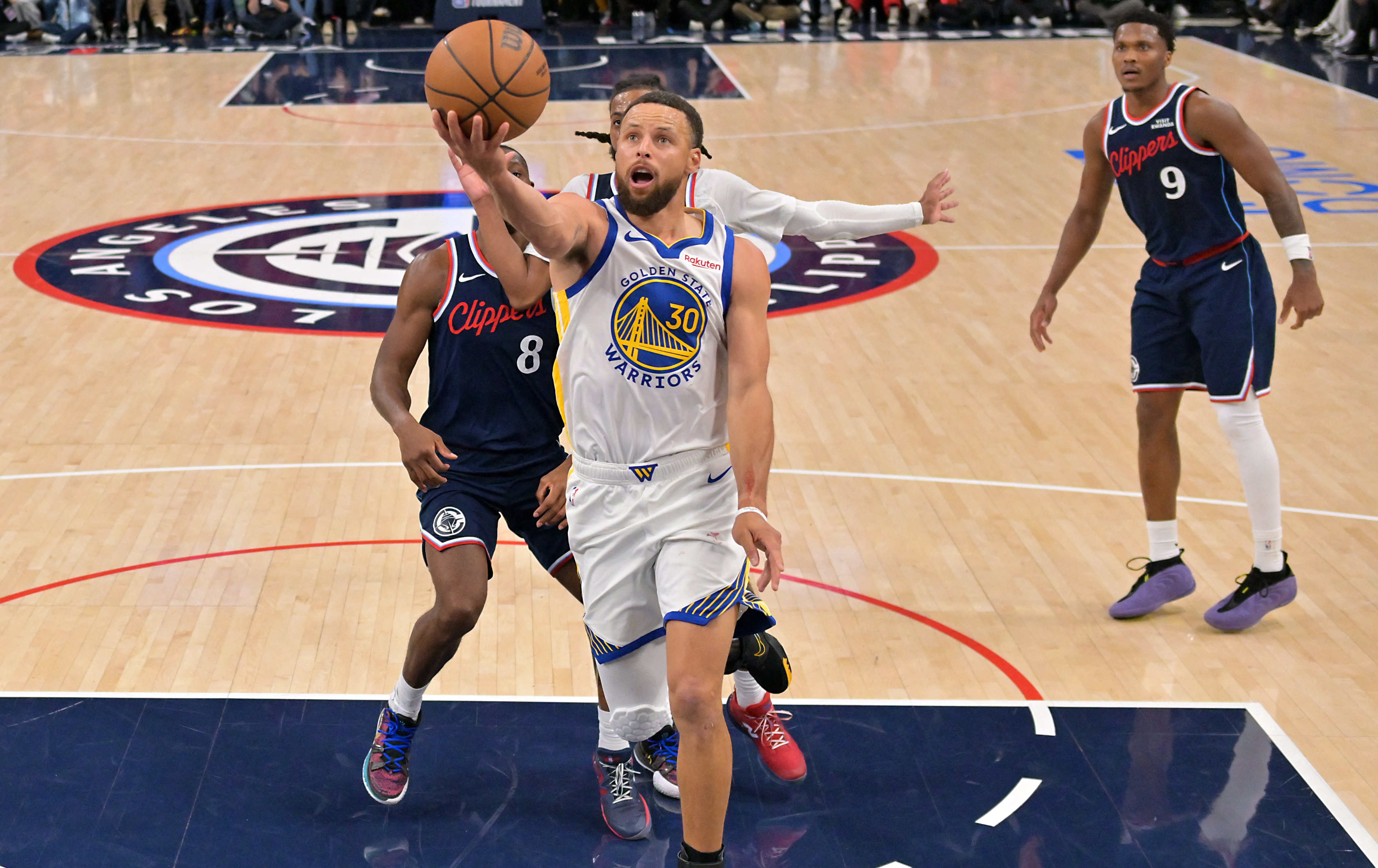 NBA》勇士逆轉快艇保生機 週六強碰太陽爭奪最終季後賽席次