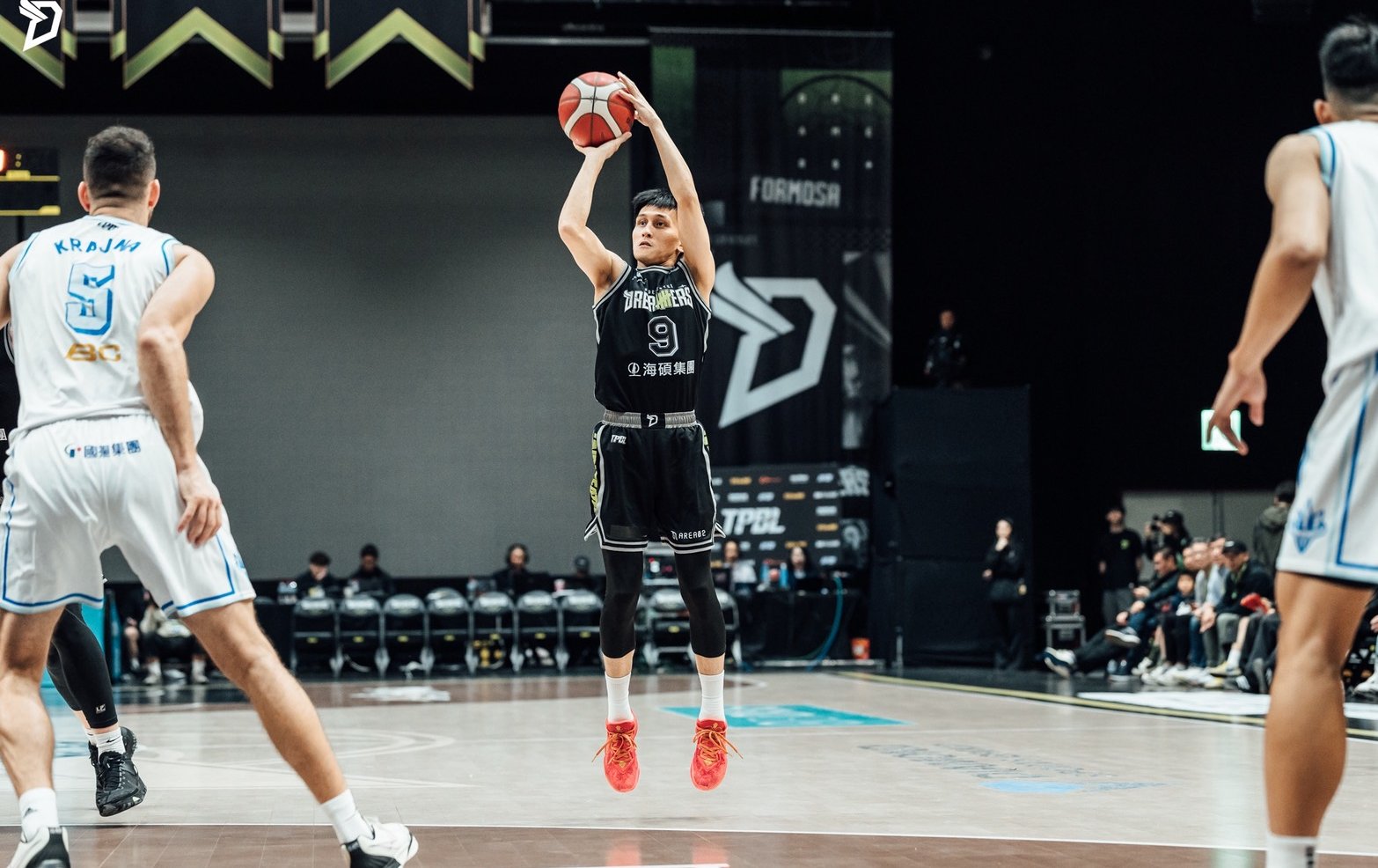 地主榮耀！馬建豪領軍三分彈雨 夢想家捍衛台中「魔鬼主場」擊退海神