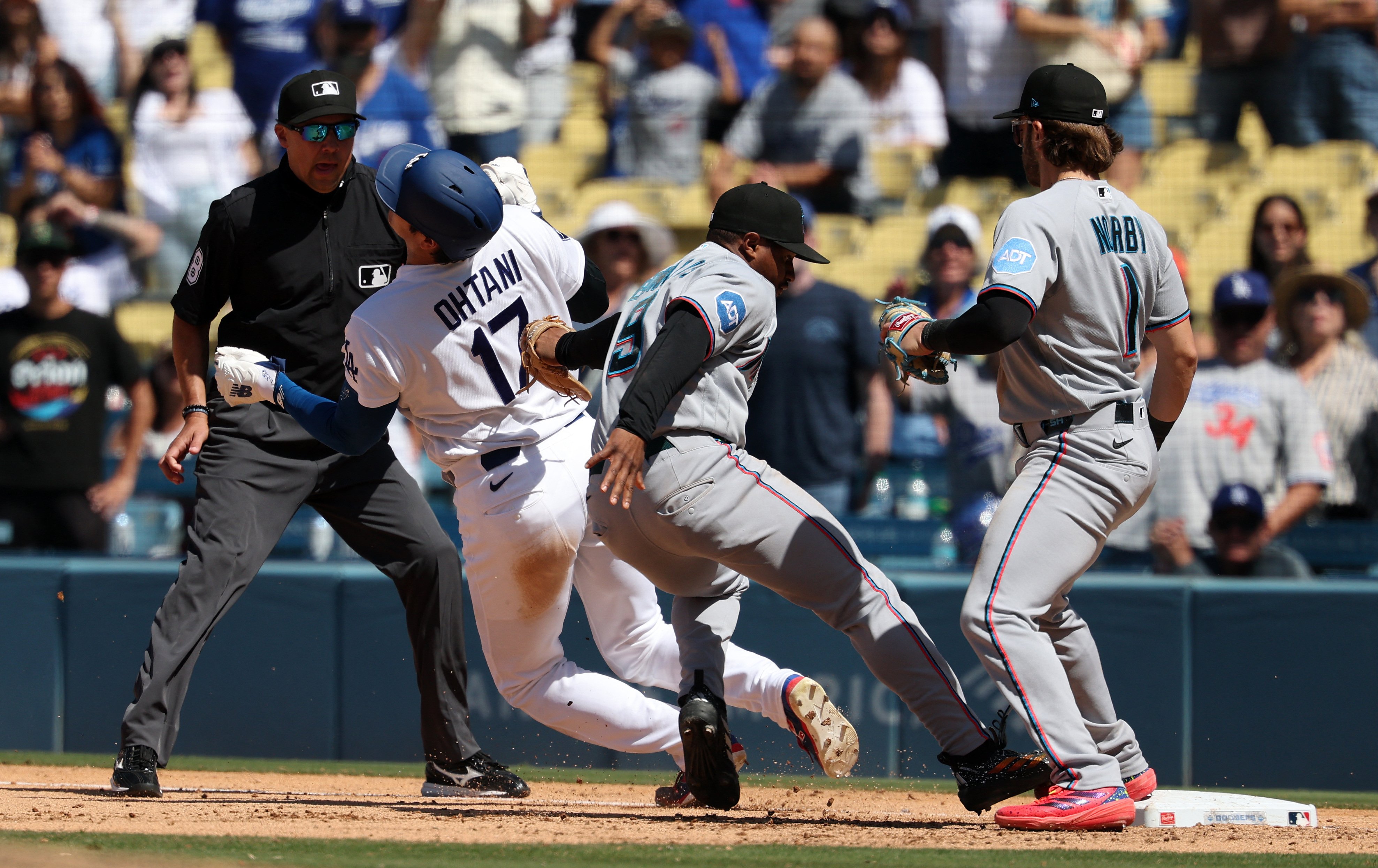 MLB》大谷翔平一壘受困！馬林魚靠「神級再見雙殺」瓦解攻勢 驚險氣走道奇
