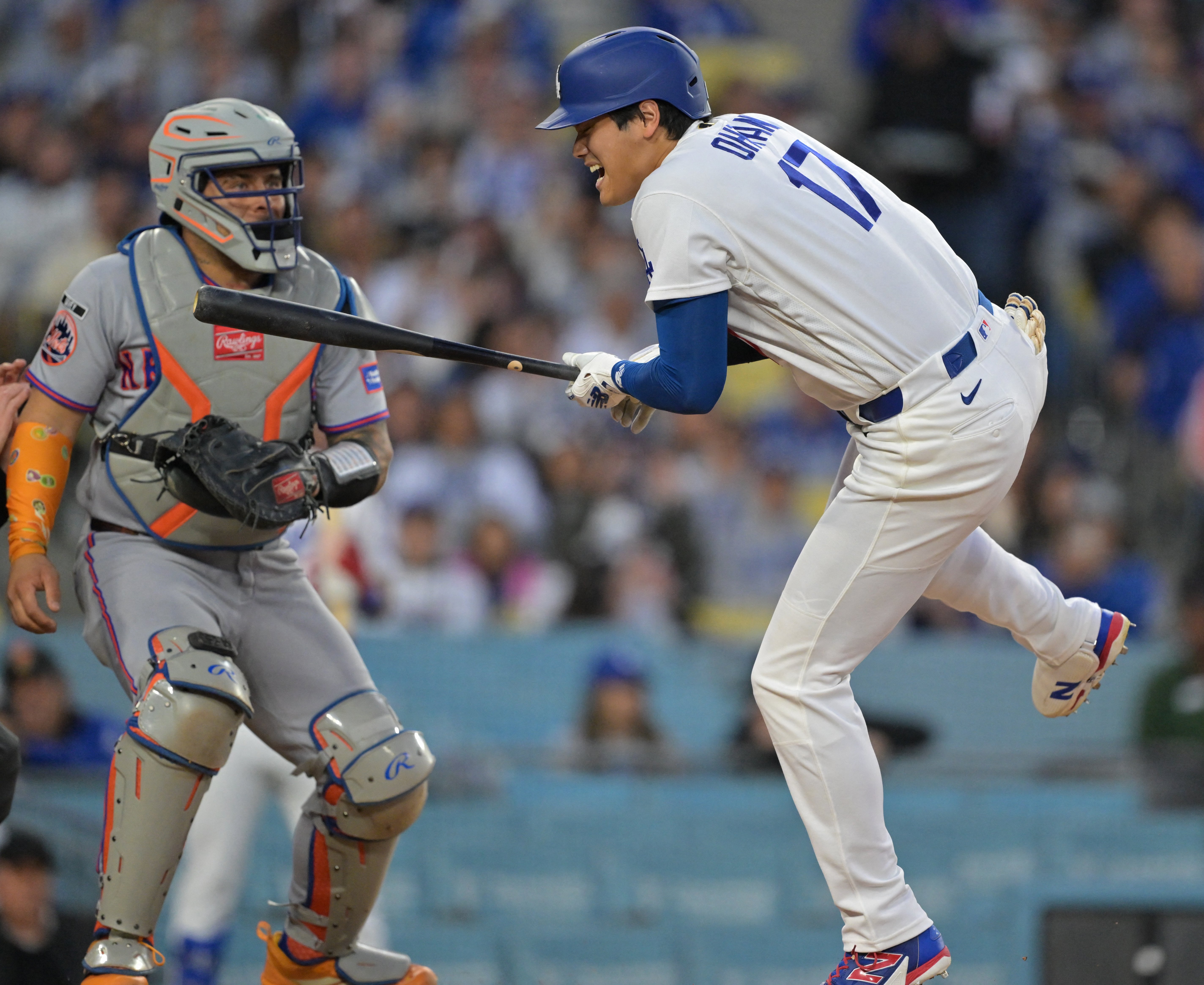 MLB》驚魂記！大谷翔平遭觸身球吻又被捕手嚇跳 賽後「曬貼布照」向球迷報平安
