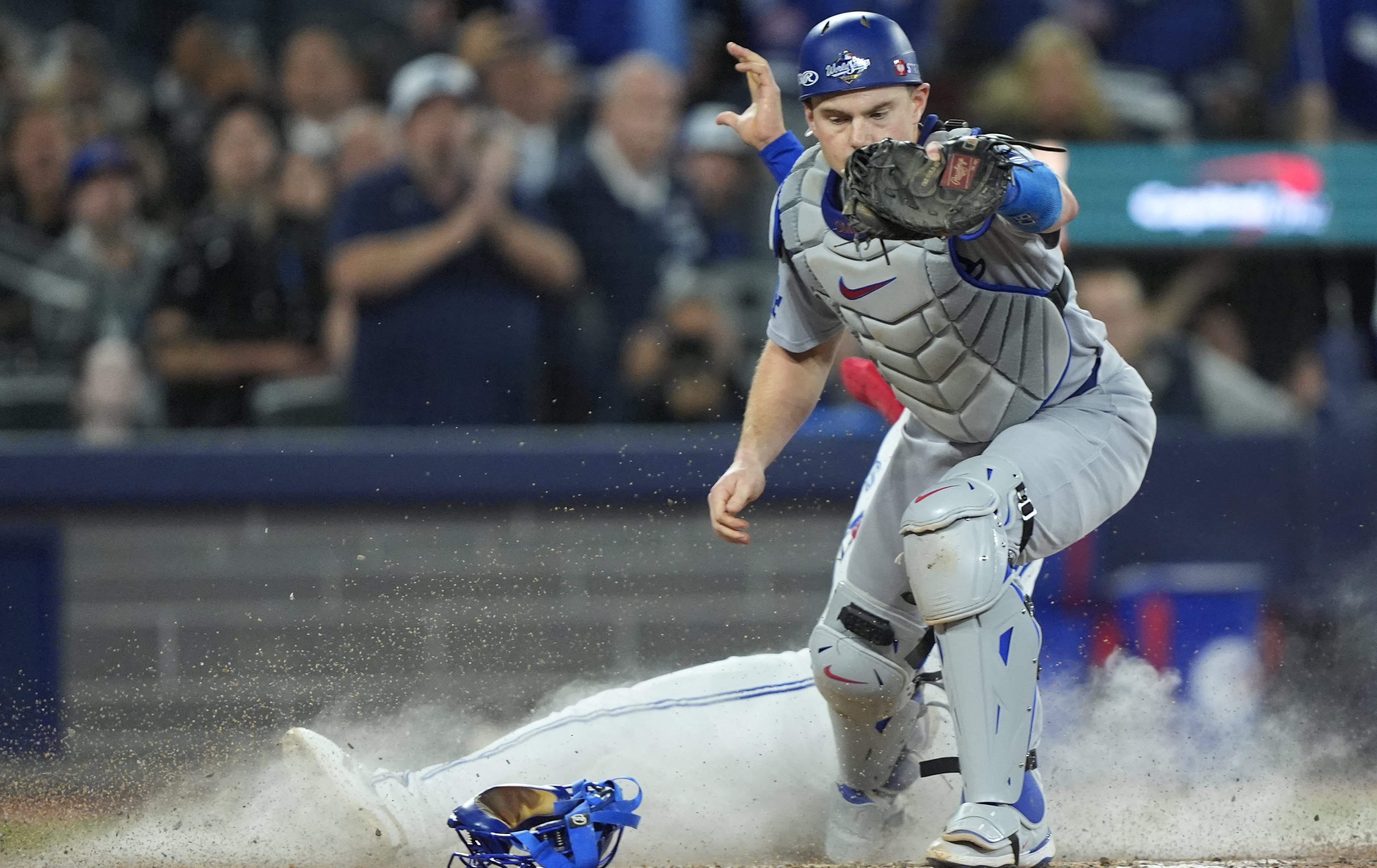 藍鳥與冠軍擦肩10億分之一秒　攝影師神照揭棒球殘酷瞬間