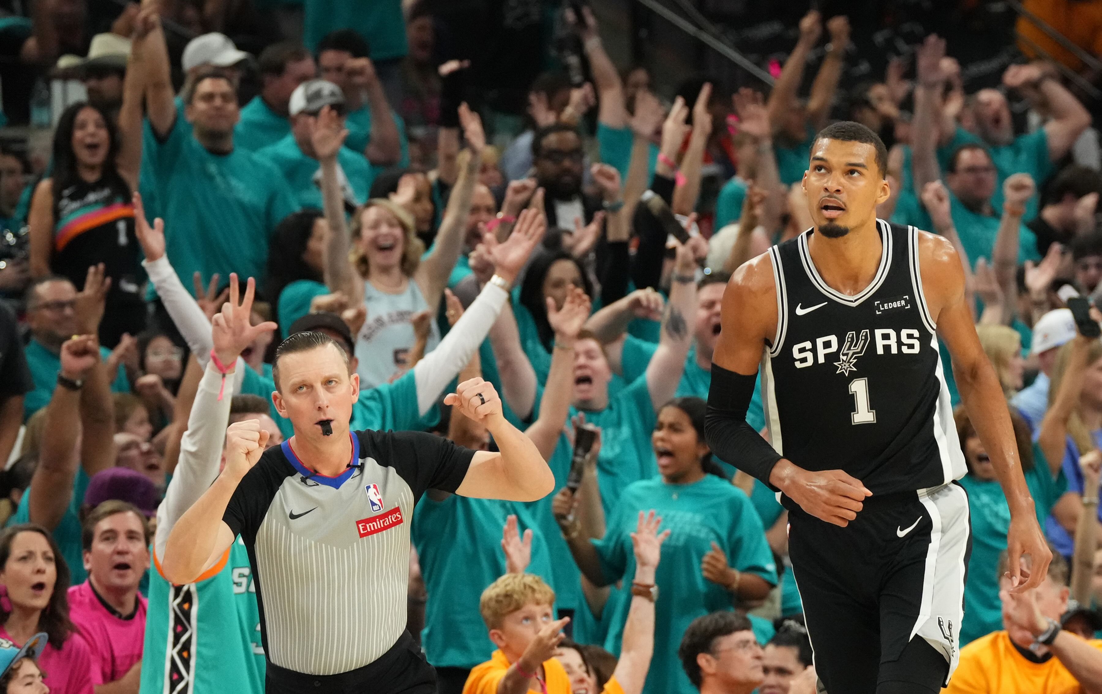 NBA》文班亞馬全票橫掃200票 DPOY加冕再造防守雙冠歷史紀錄