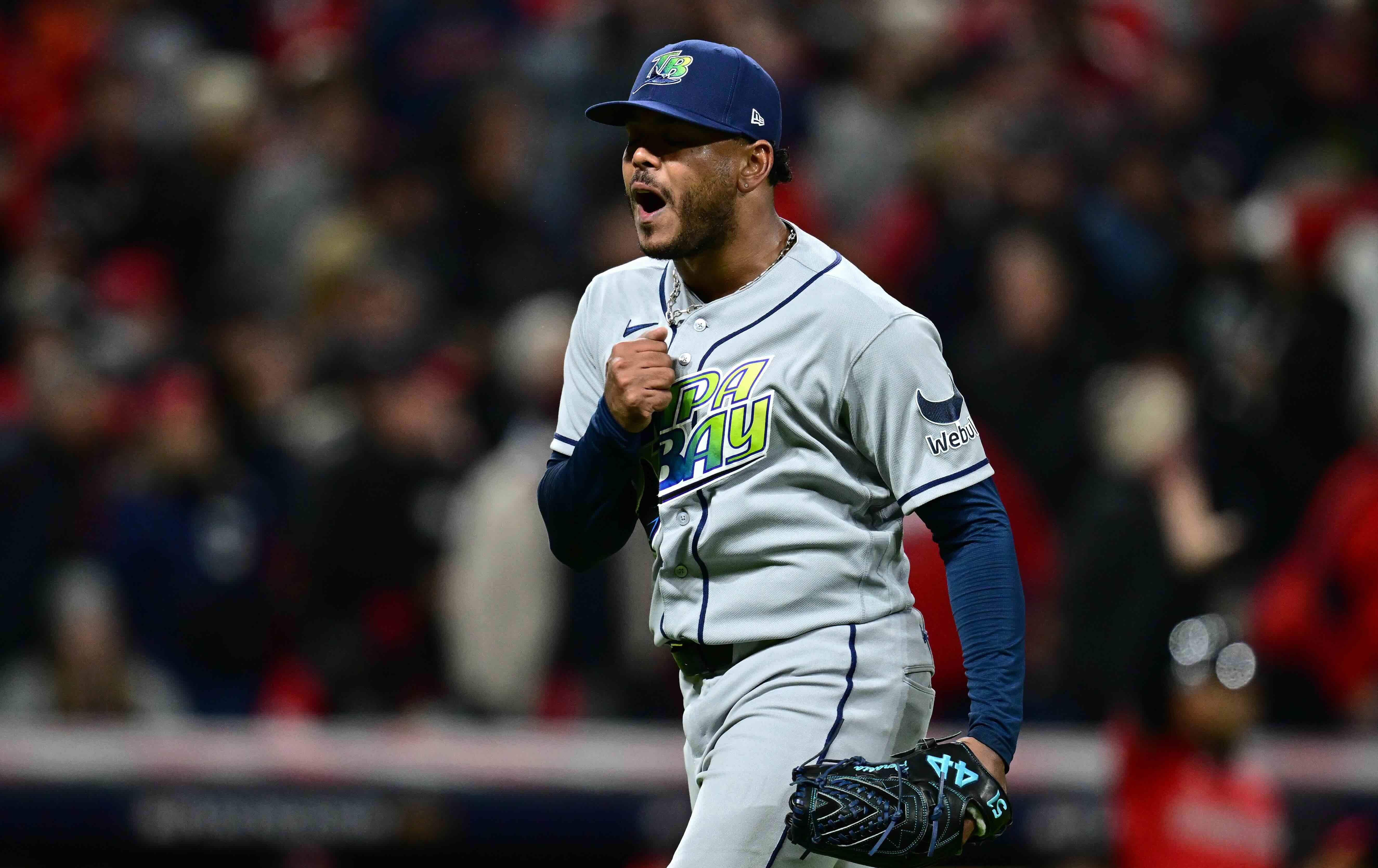 MLB》美聯冠軍賽 押上預定G6先發拆彈！光芒7：3擊退守護者 系列賽扳成2：2平手