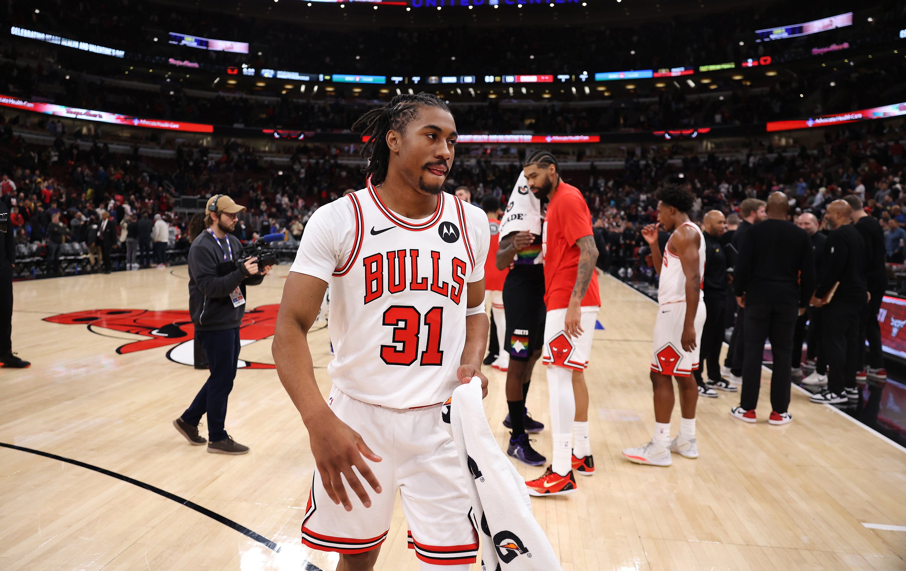 NBA》遭公牛無預警裁掉！ 艾威因社群言論引發爭議