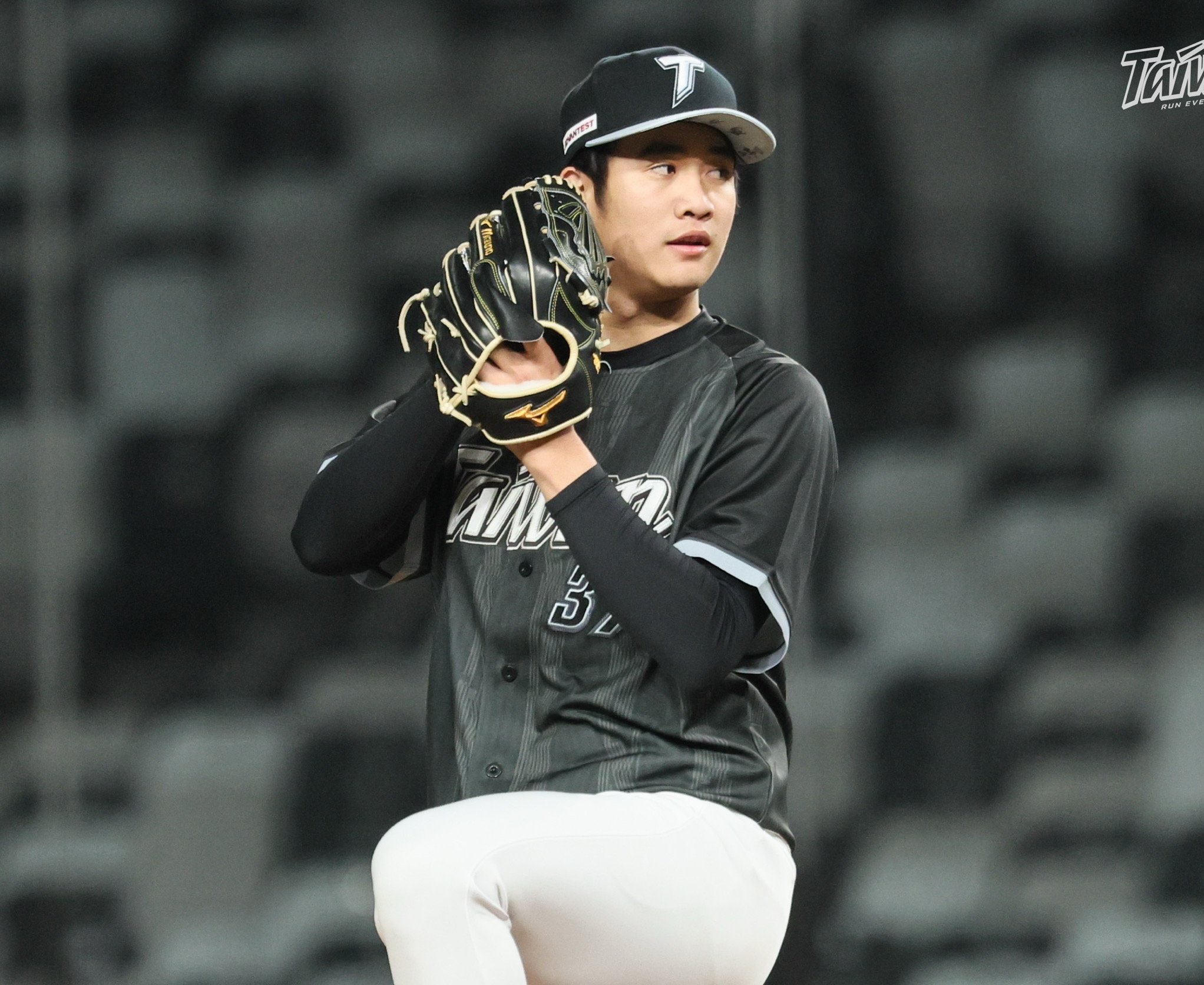WBC》備戰經典賽！張峻瑋飆155公里火球奪全場最快 Team Taiwan不敵韓職培證英雄