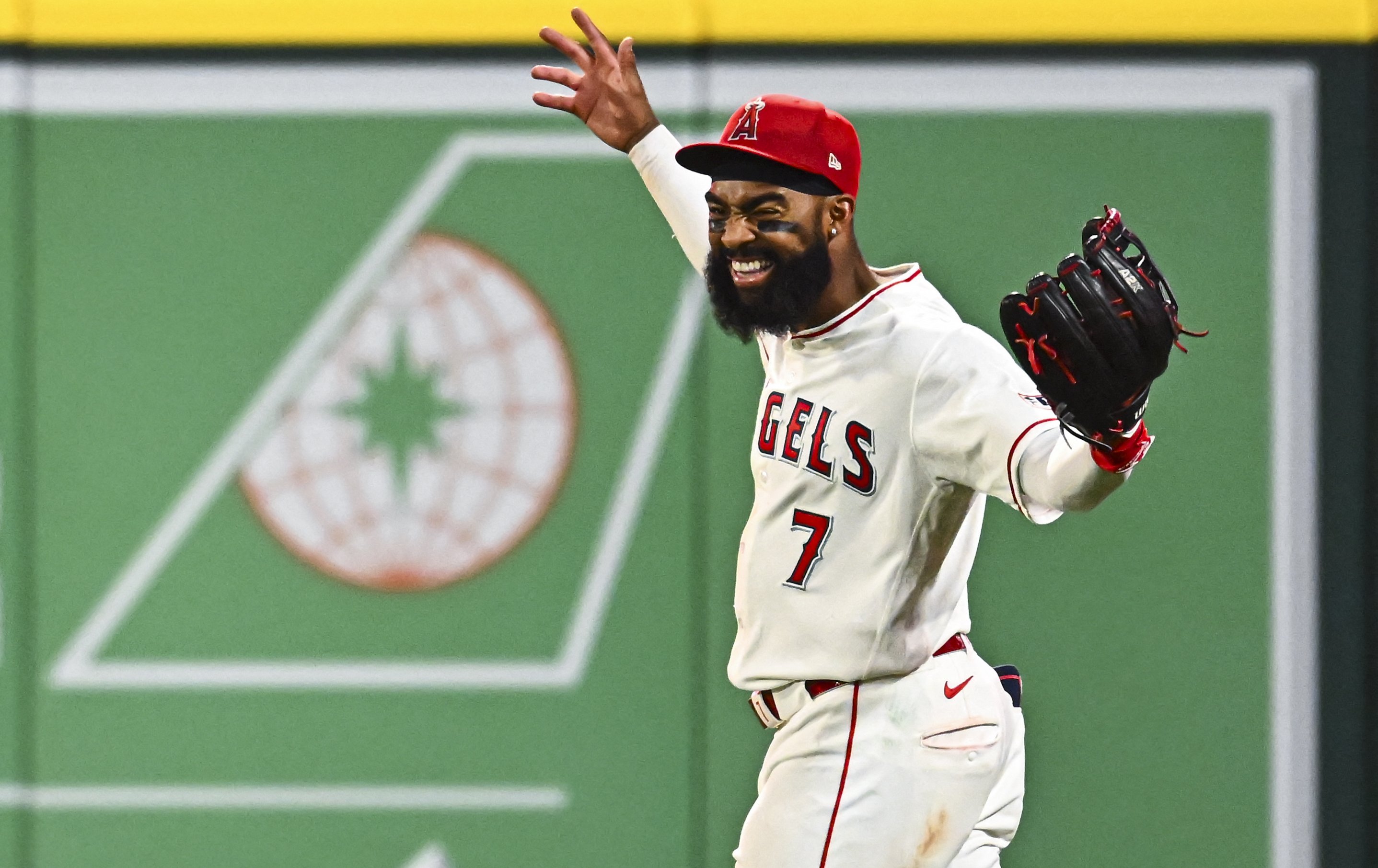 MLB》這場外野有防空飛彈！阿戴爾「單場3度」沒收全壘打